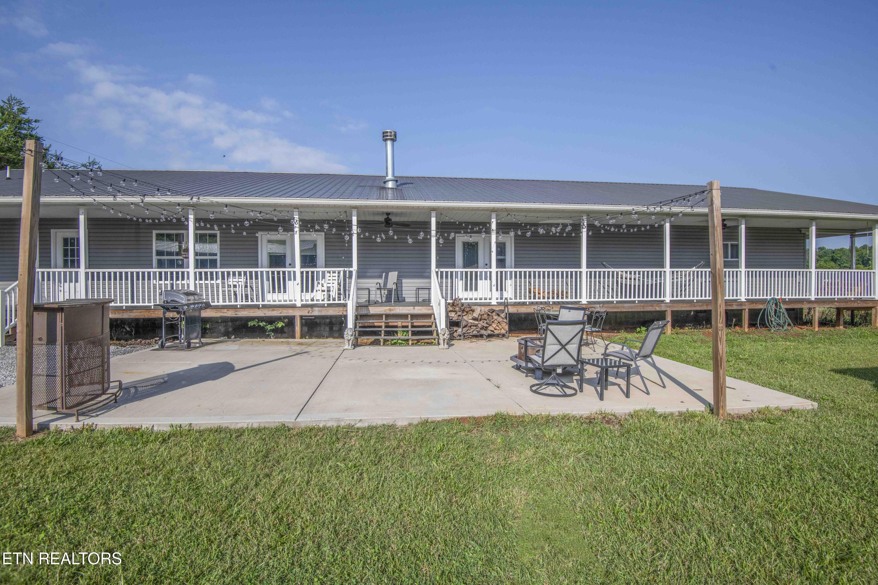 777 Cress Lane Lenoir City TN 37772