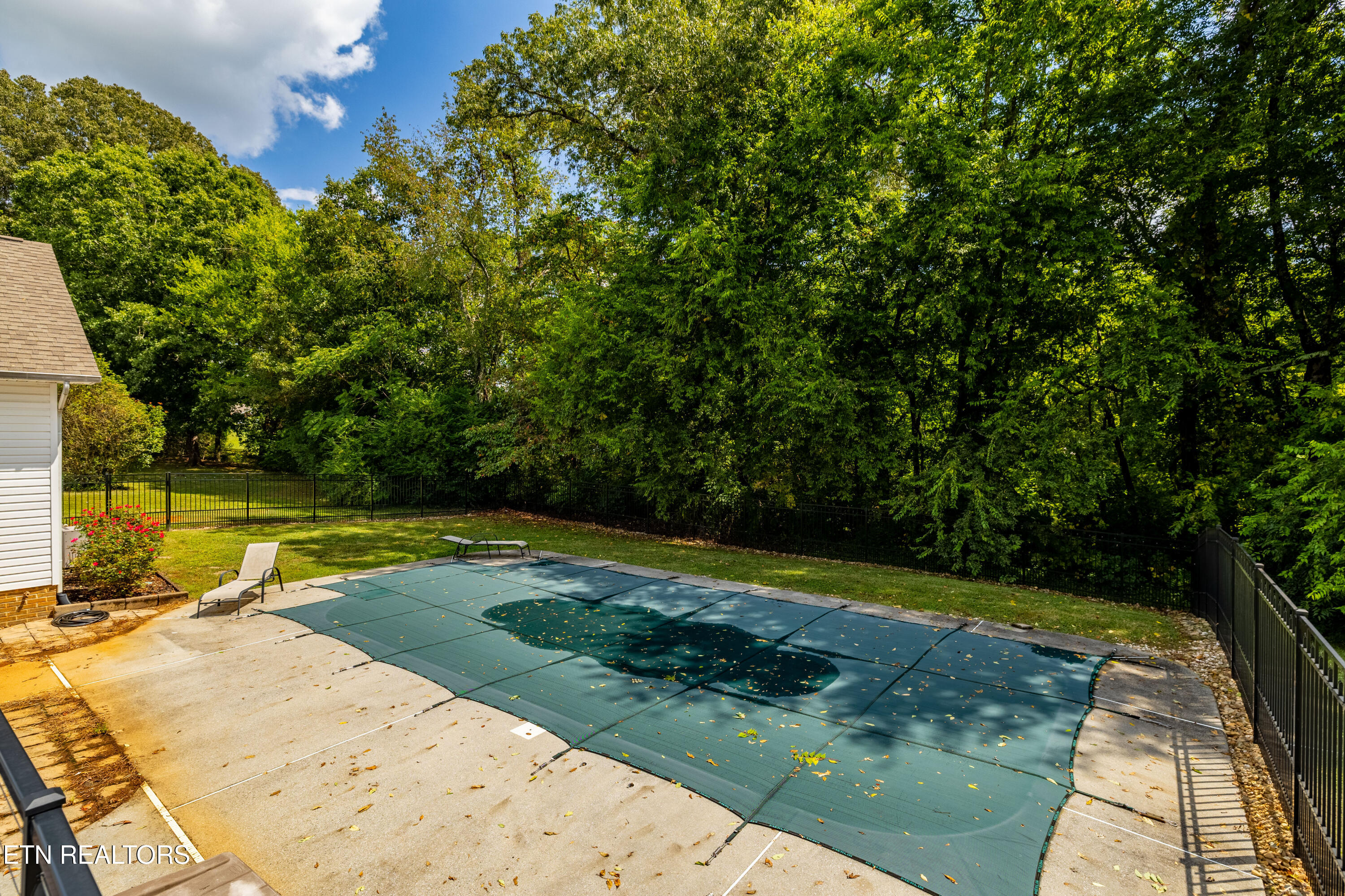 1812 Crazy Horse Drive Maryville TN 37801