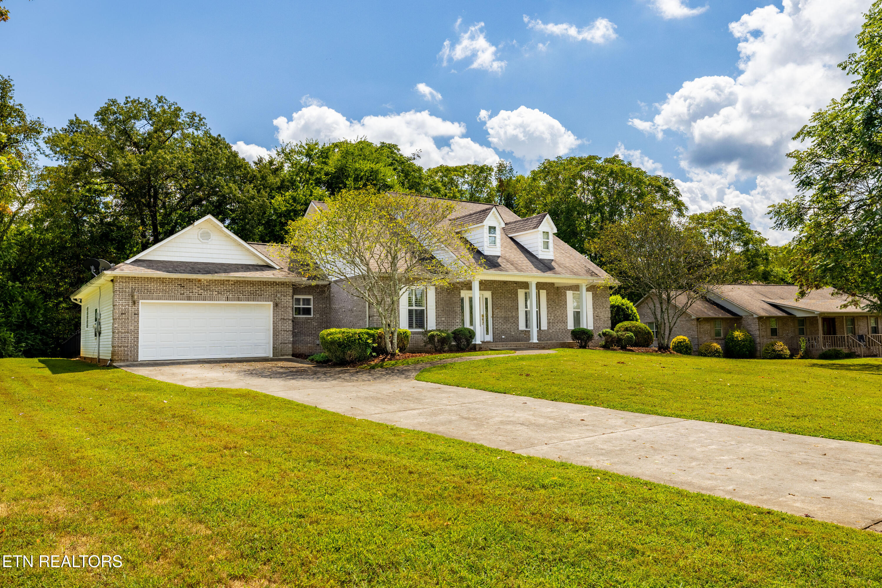 1812 Crazy Horse Drive Maryville TN 37801
