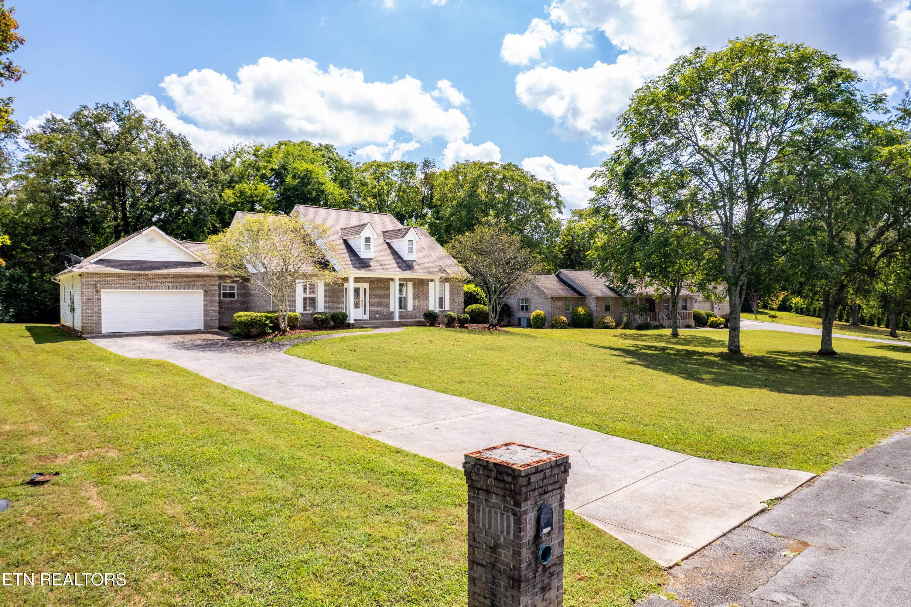 1812 Crazy Horse Drive Maryville TN 37801