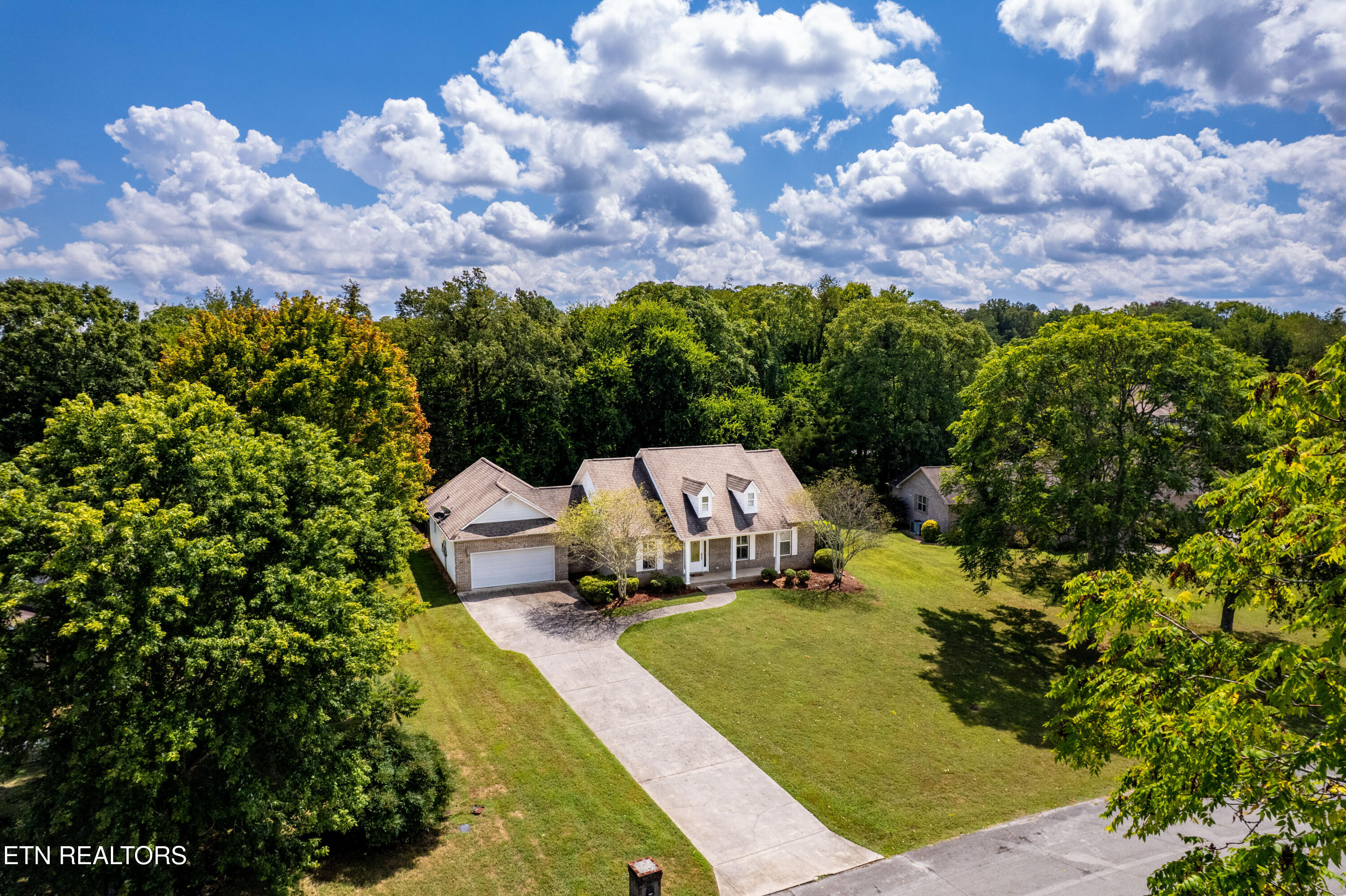 1812 Crazy Horse Drive Maryville TN 37801