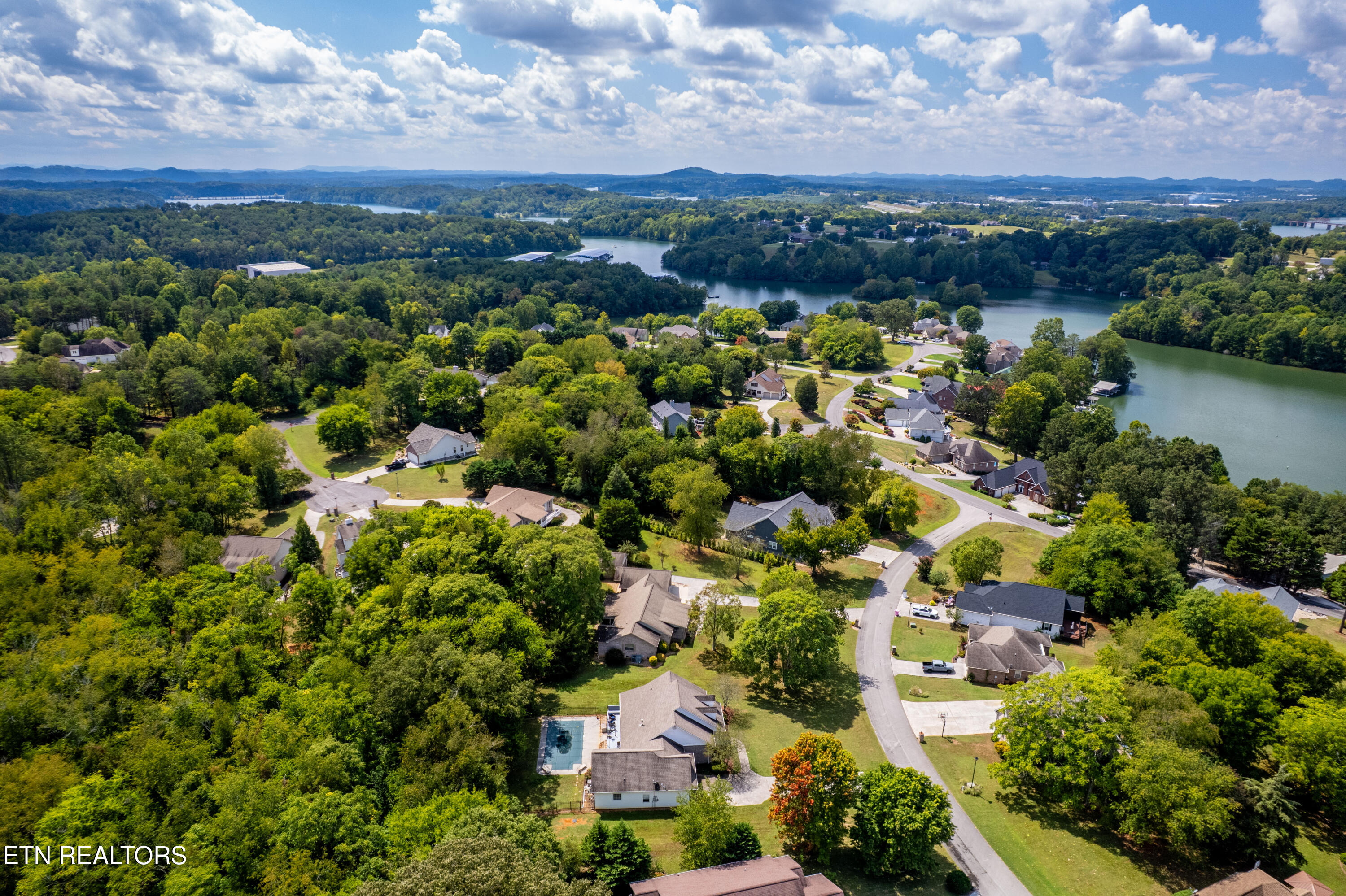 1812 Crazy Horse Drive Maryville TN 37801