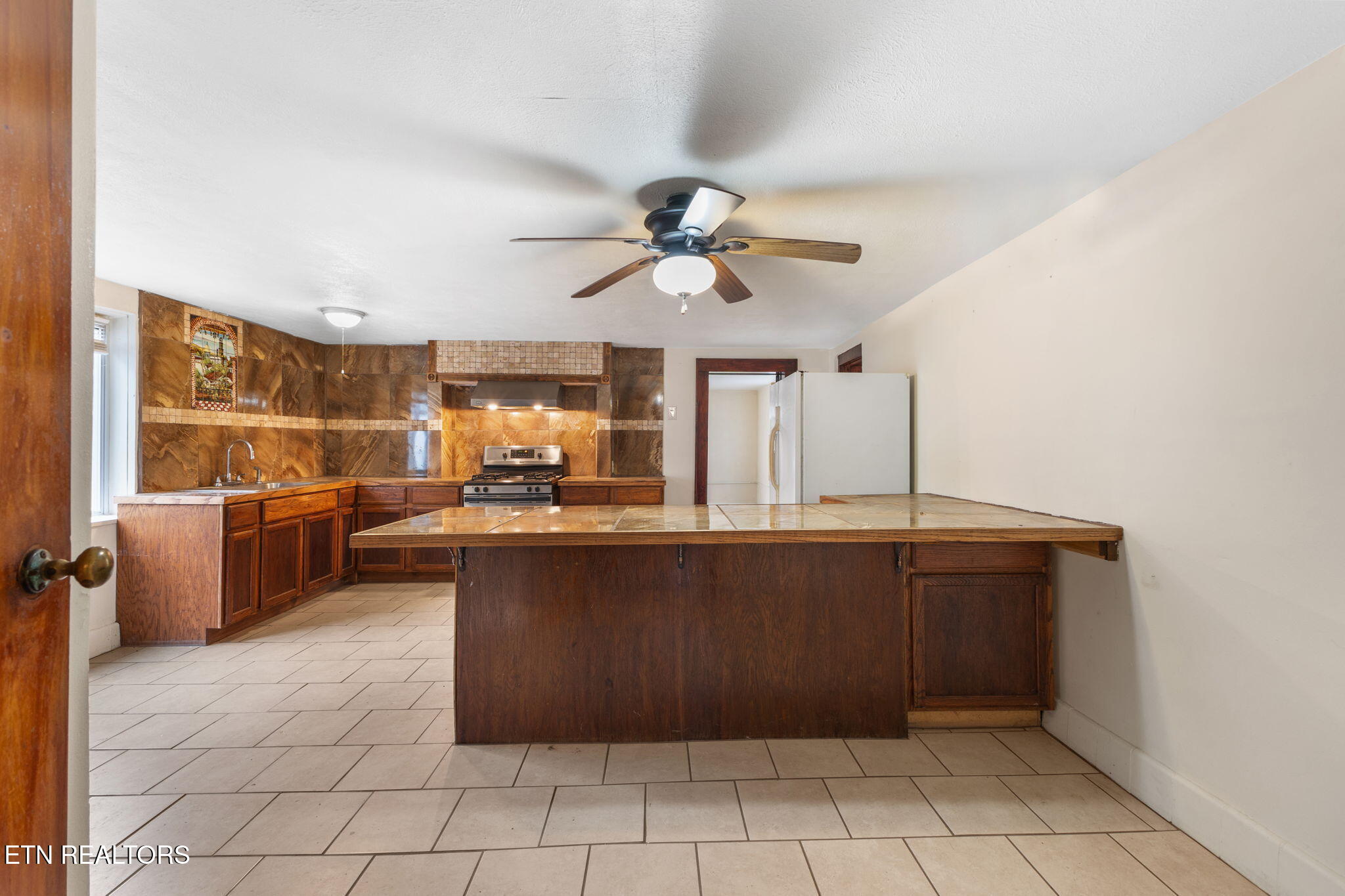 313 N Amhurst Place Englewood TN 37329
