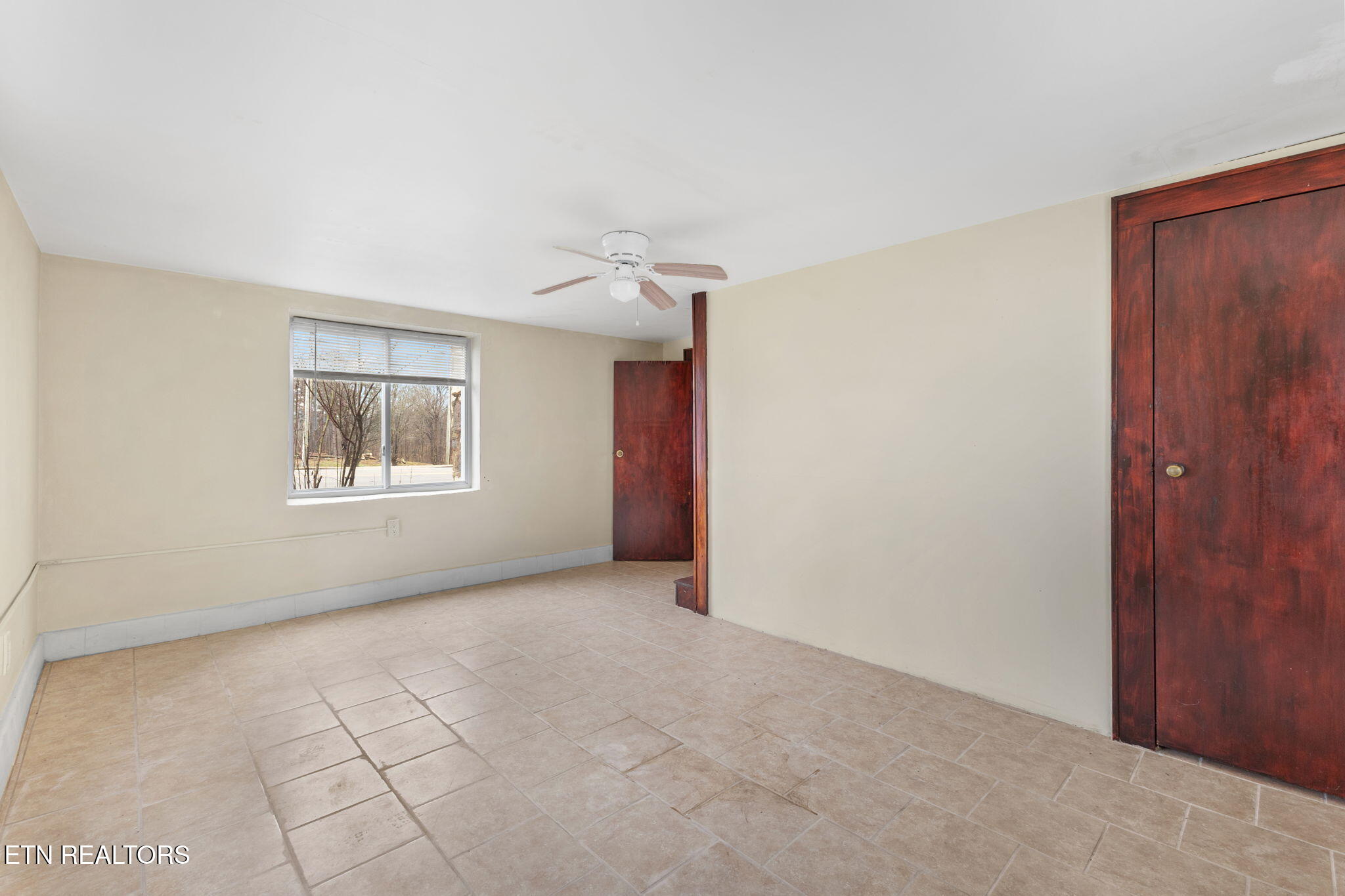 313 N Amhurst Place Englewood TN 37329