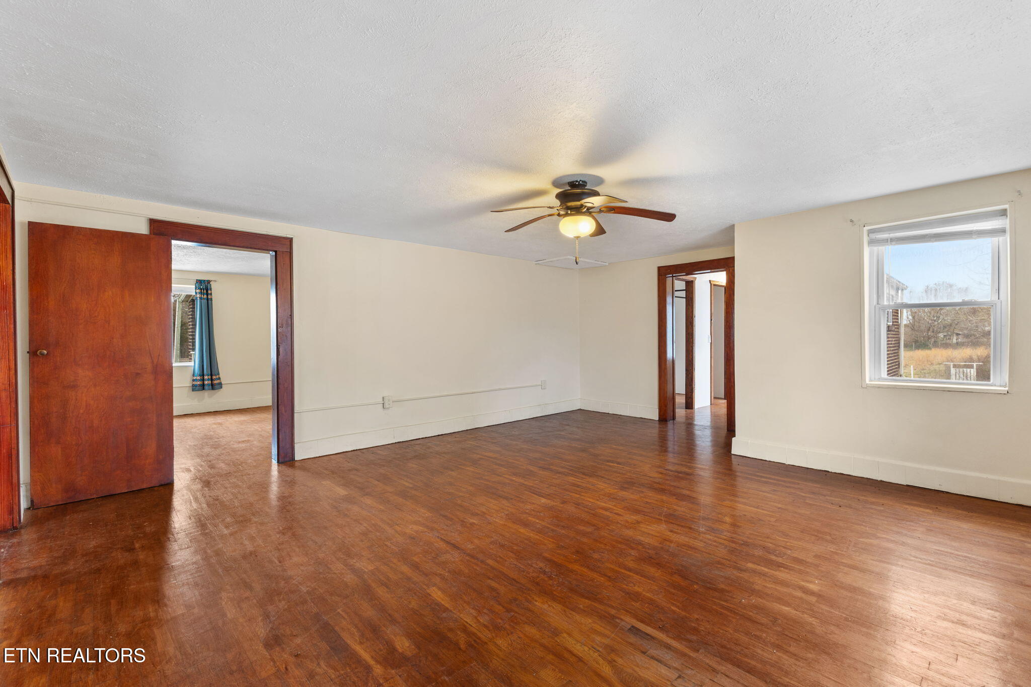 313 N Amhurst Place Englewood TN 37329
