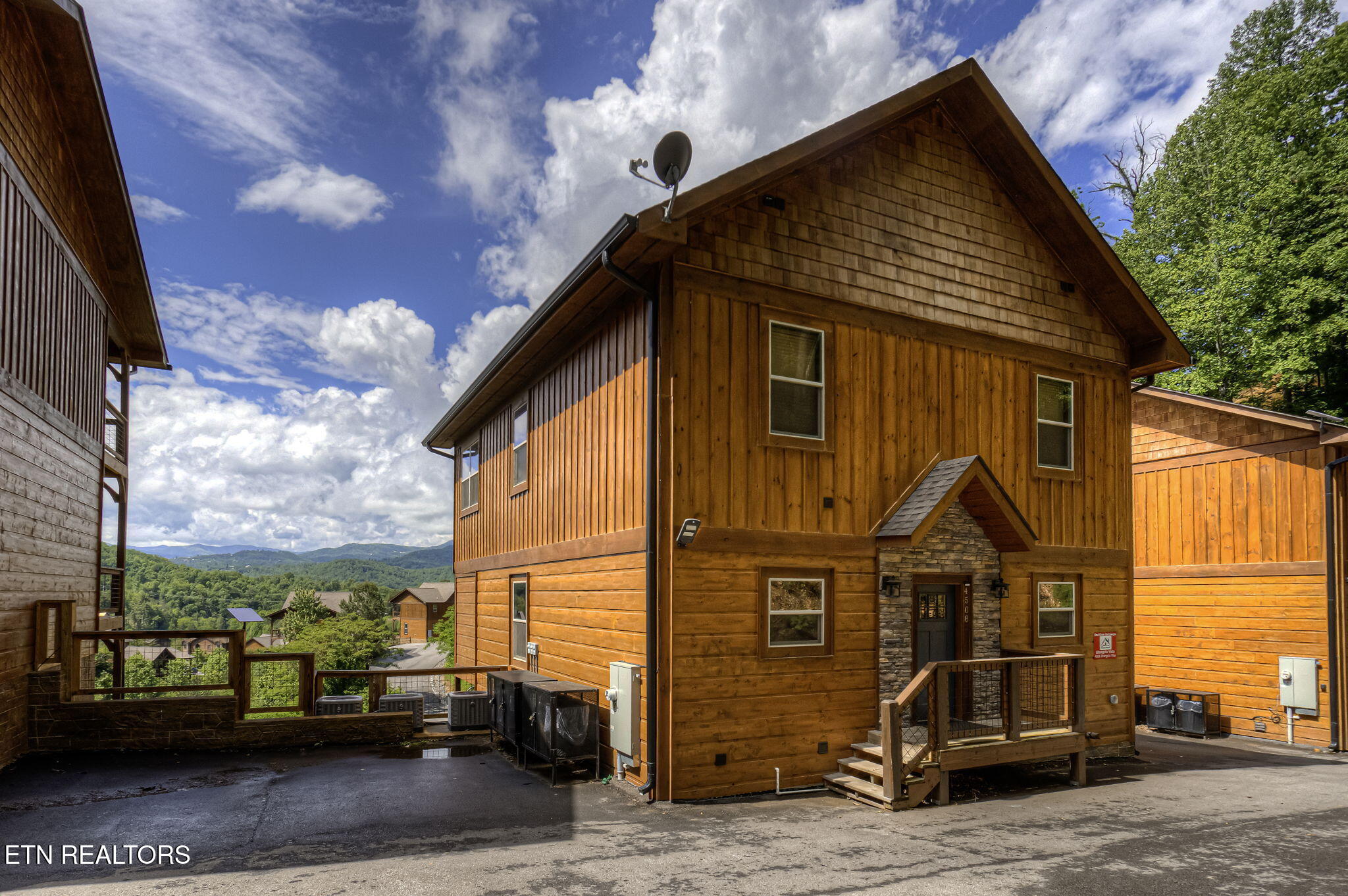 4508 Shangrila Way Sevierville TN 37876