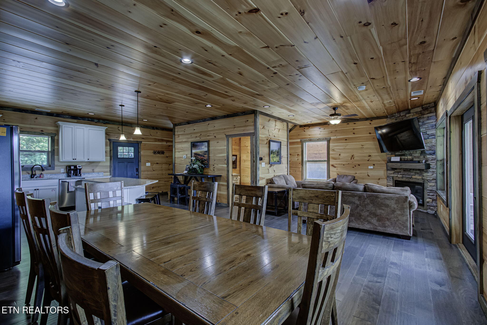4508 Shangrila Way Sevierville TN 37876