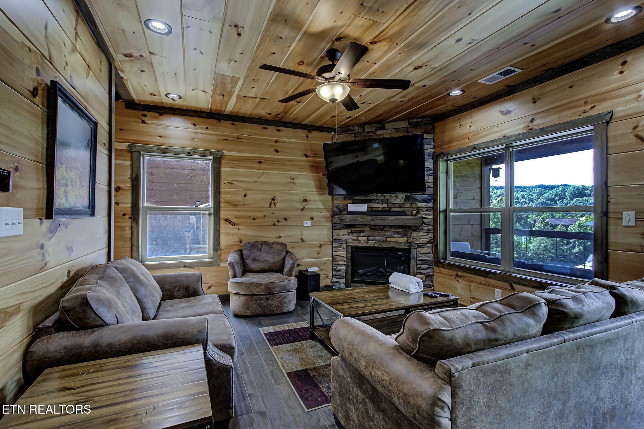 4508 Shangrila Way Sevierville TN 37876