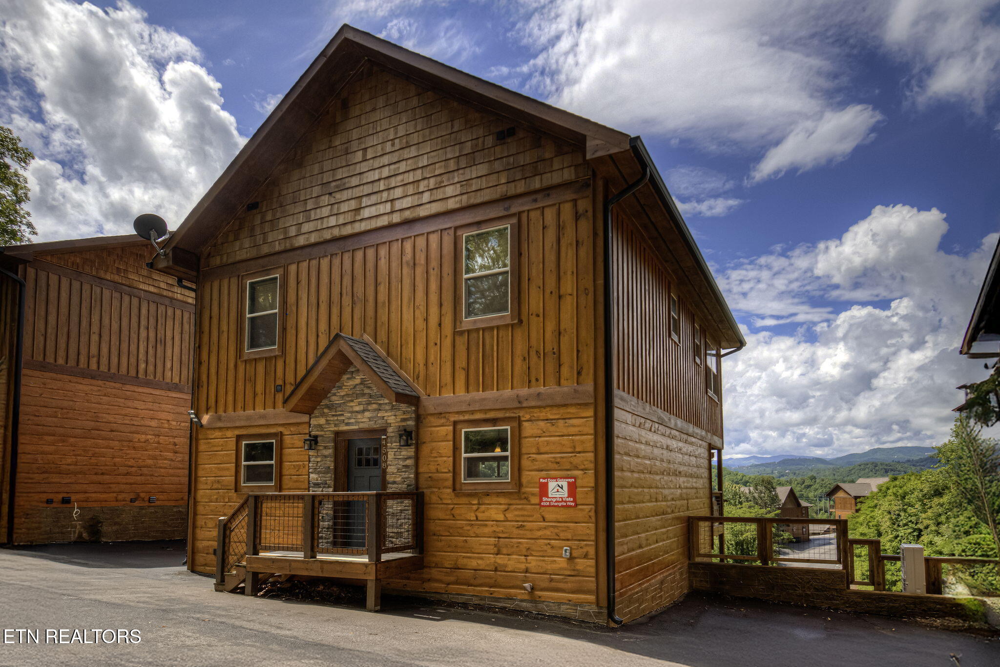 4508 Shangrila Way Sevierville TN 37876