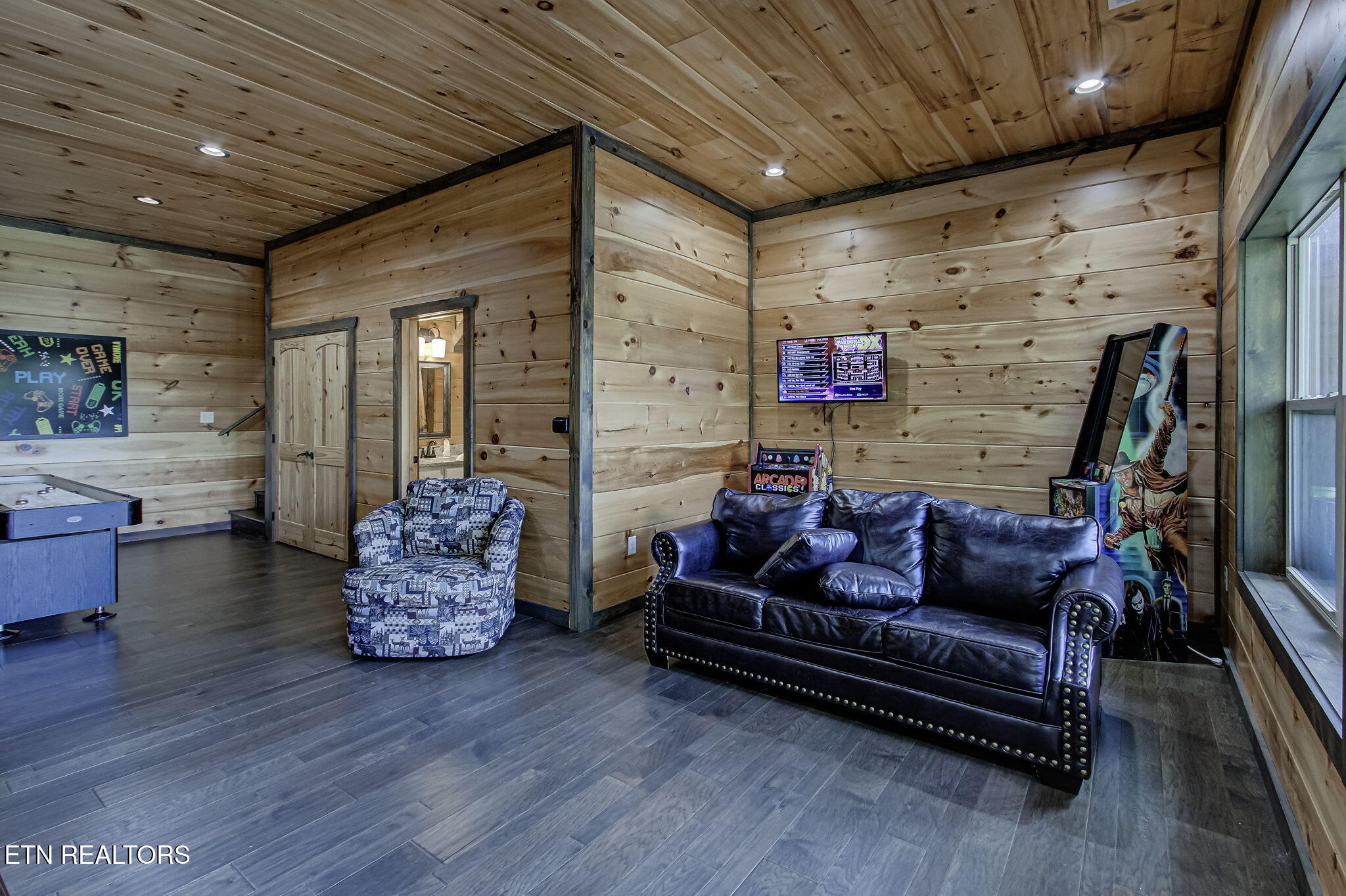 4508 Shangrila Way Sevierville TN 37876