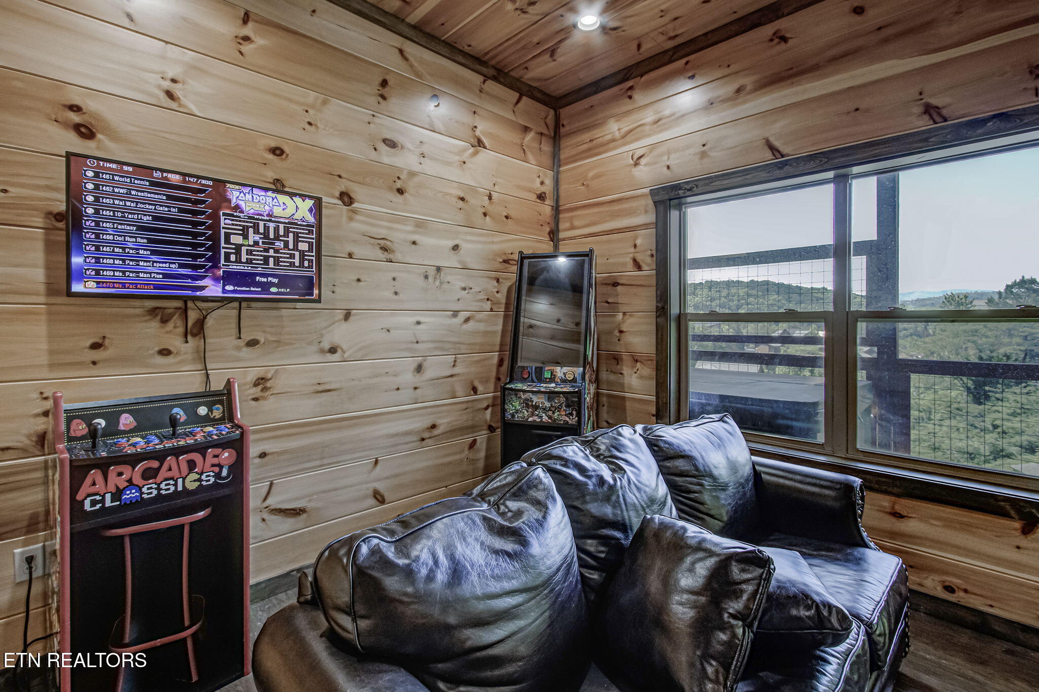 4508 Shangrila Way Sevierville TN 37876