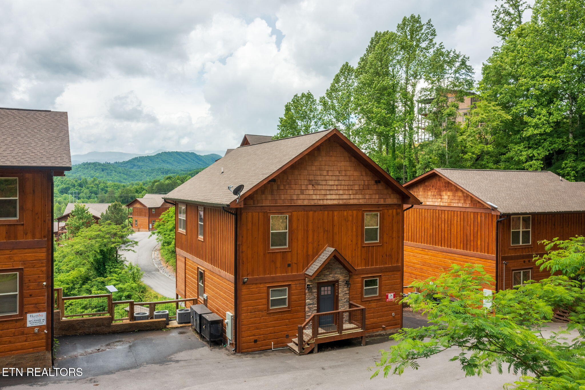 4508 Shangrila Way Sevierville TN 37876