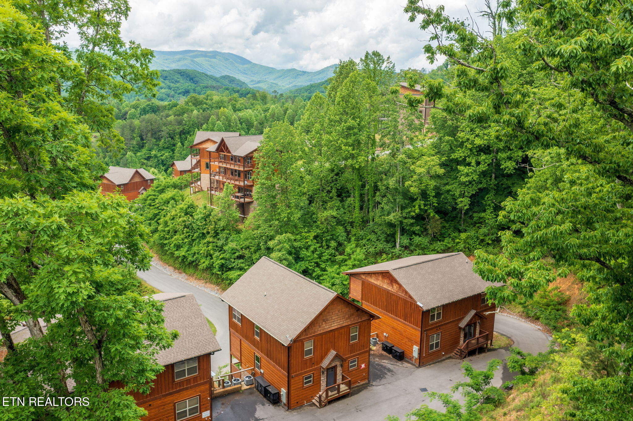 4508 Shangrila Way Sevierville TN 37876