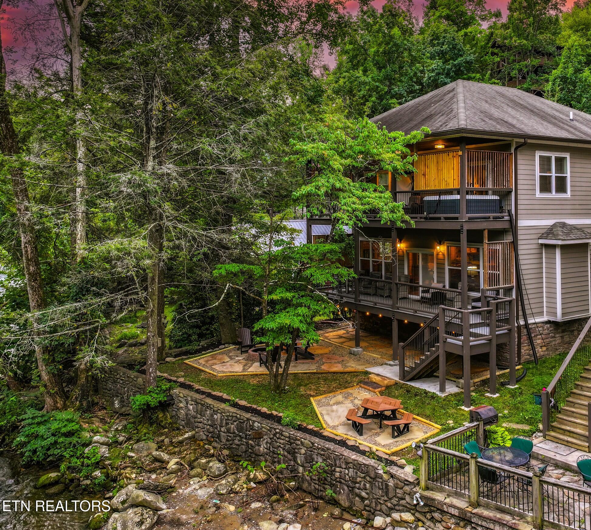 510 Hemlock Street Gatlinburg TN 37738