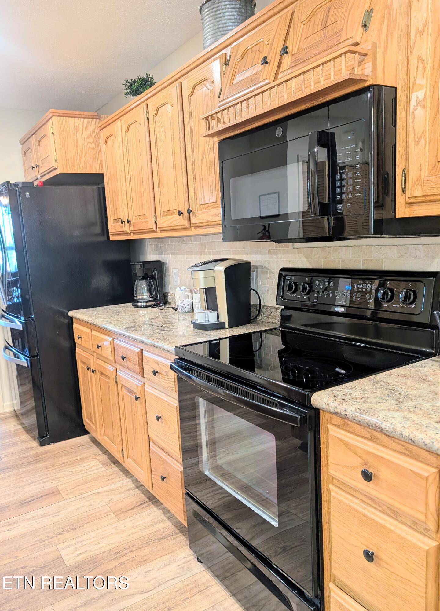 3240 W Laurelwood Avenue Sevierville TN 37862