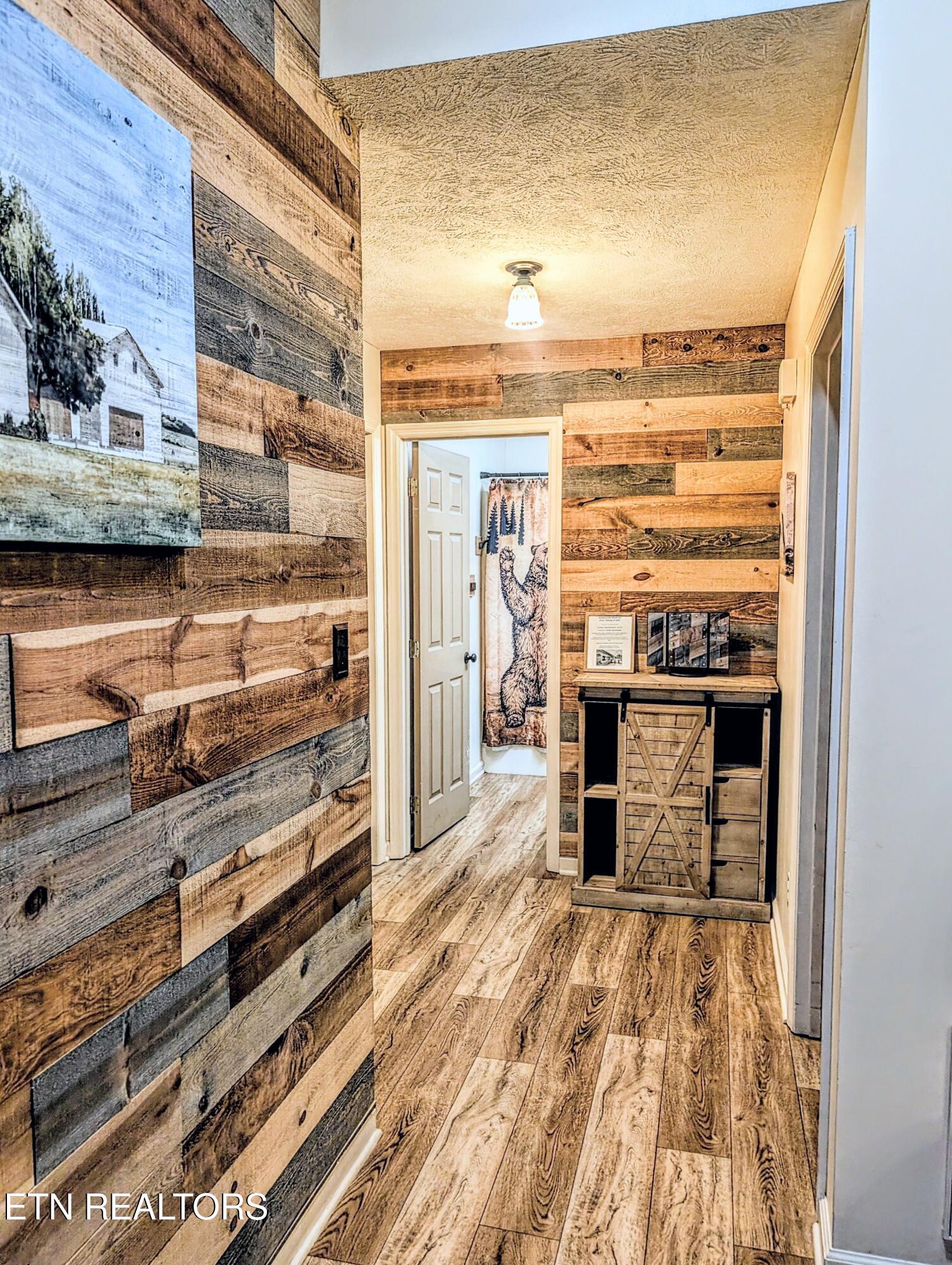 3240 W Laurelwood Avenue Sevierville TN 37862