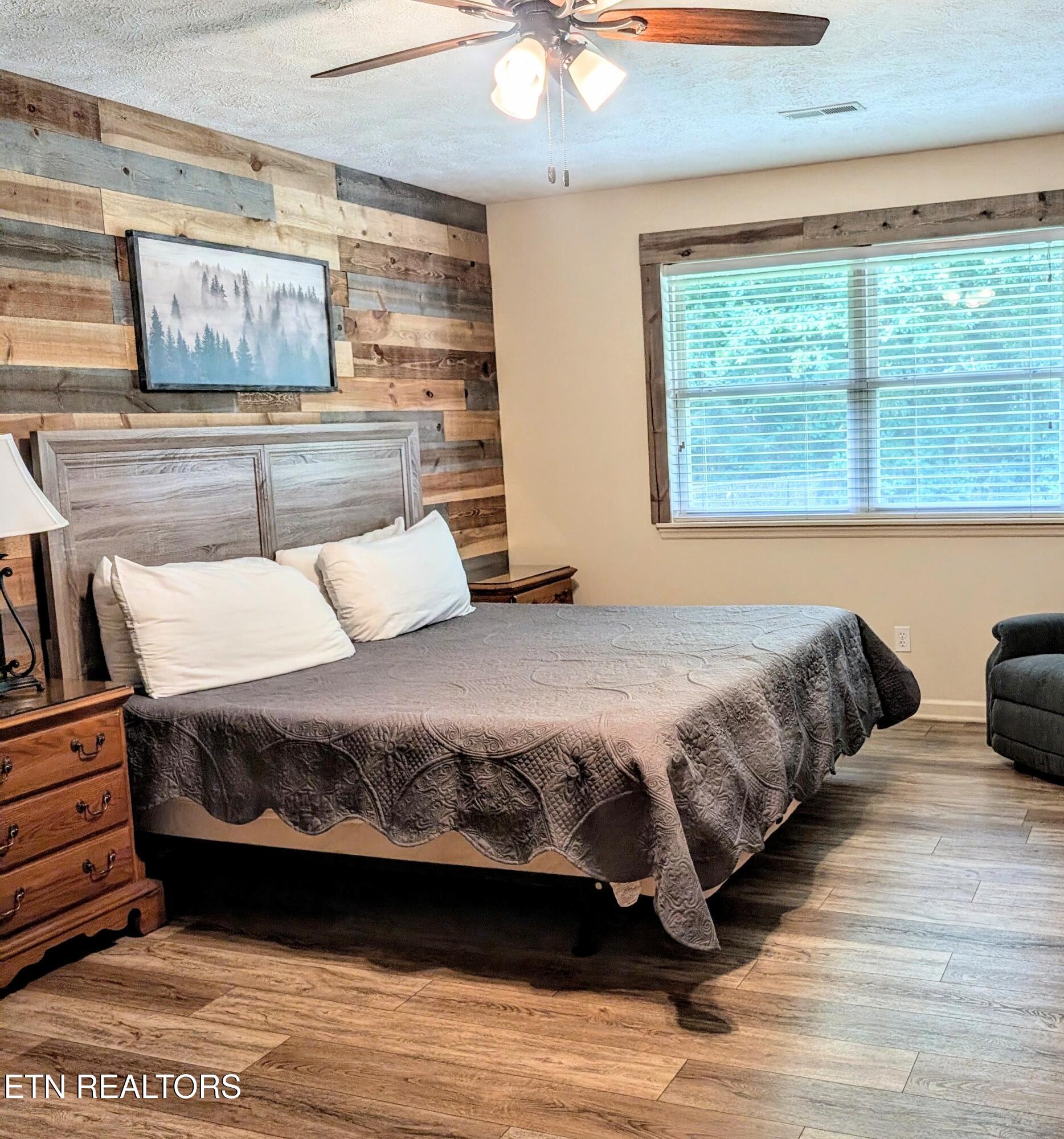 3240 W Laurelwood Avenue Sevierville TN 37862