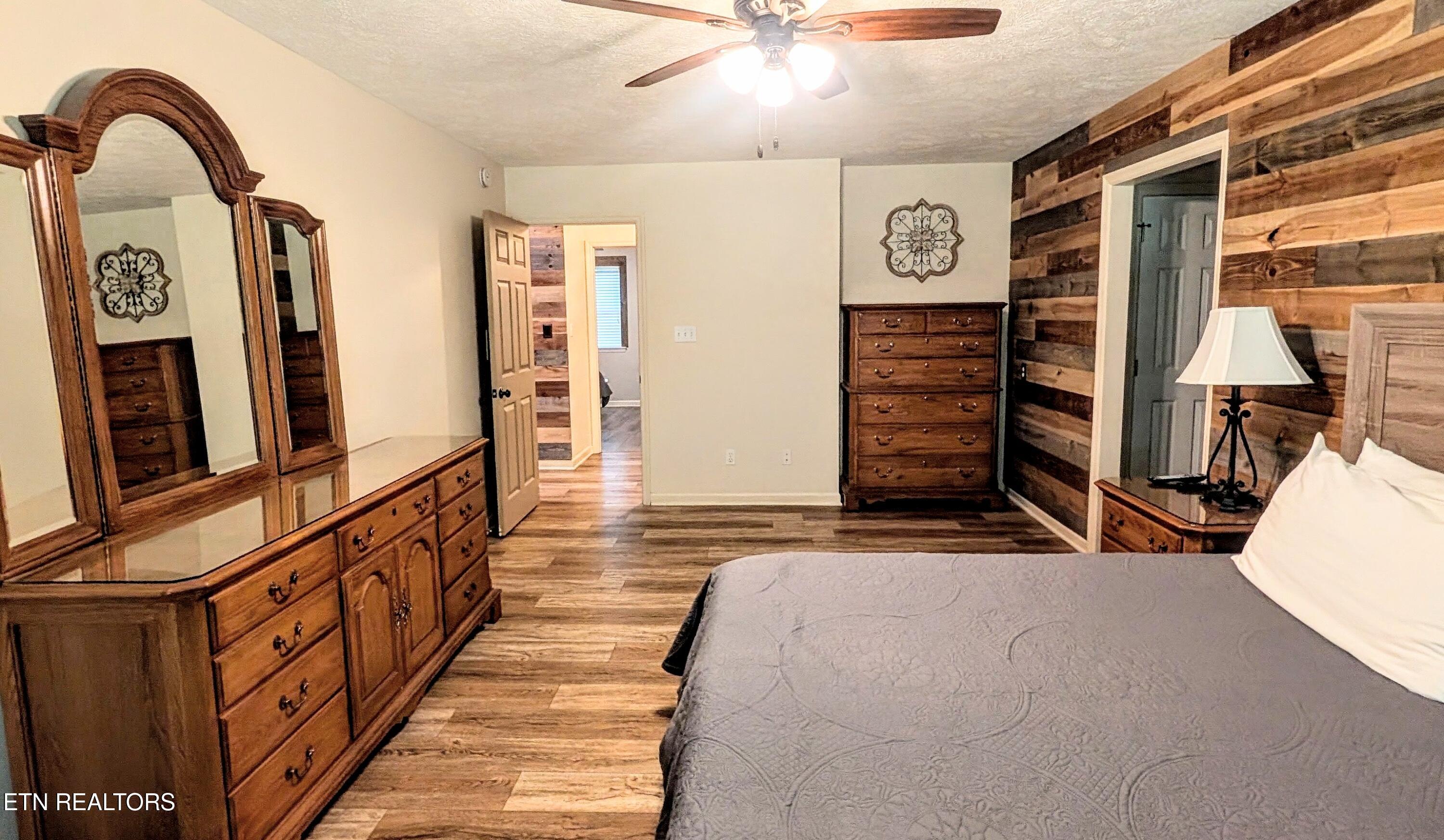 3240 W Laurelwood Avenue Sevierville TN 37862