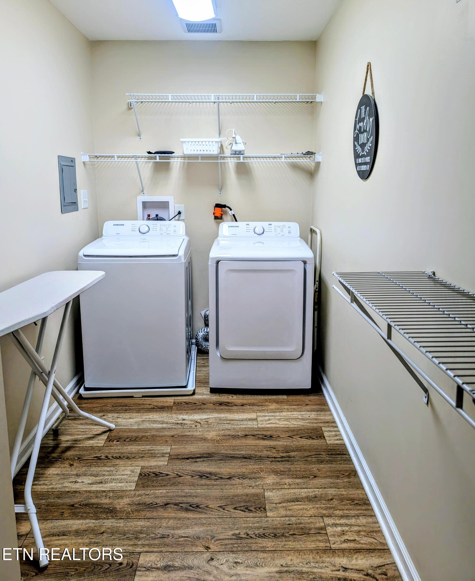 3240 W Laurelwood Avenue Sevierville TN 37862