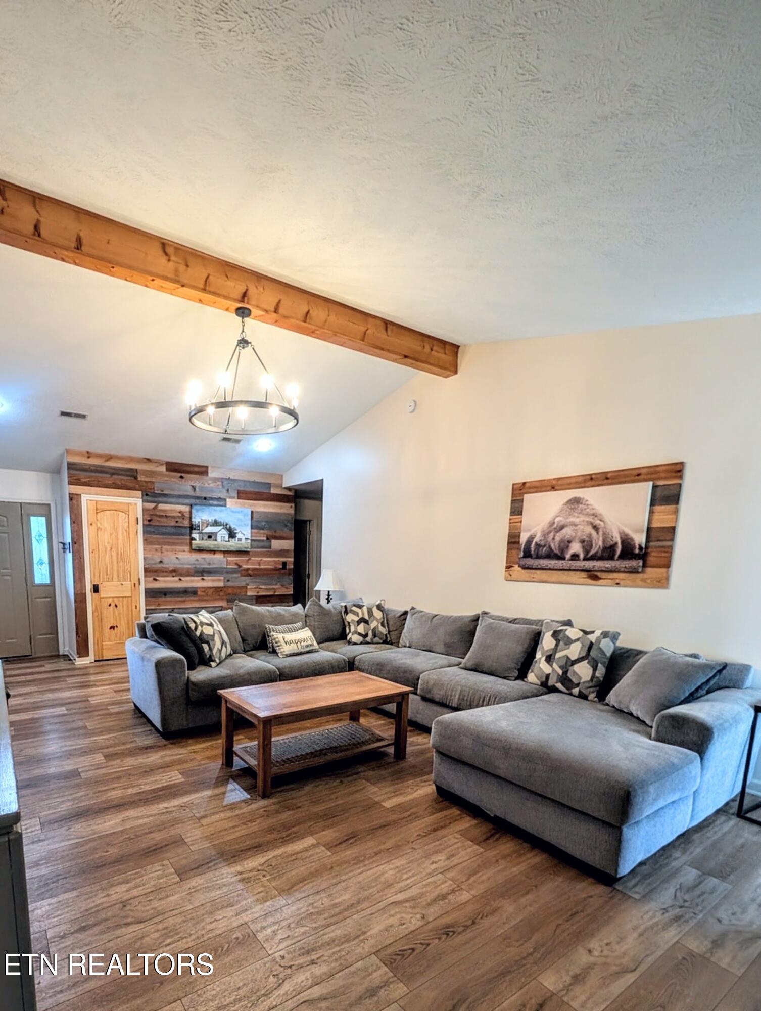 3240 W Laurelwood Avenue Sevierville TN 37862