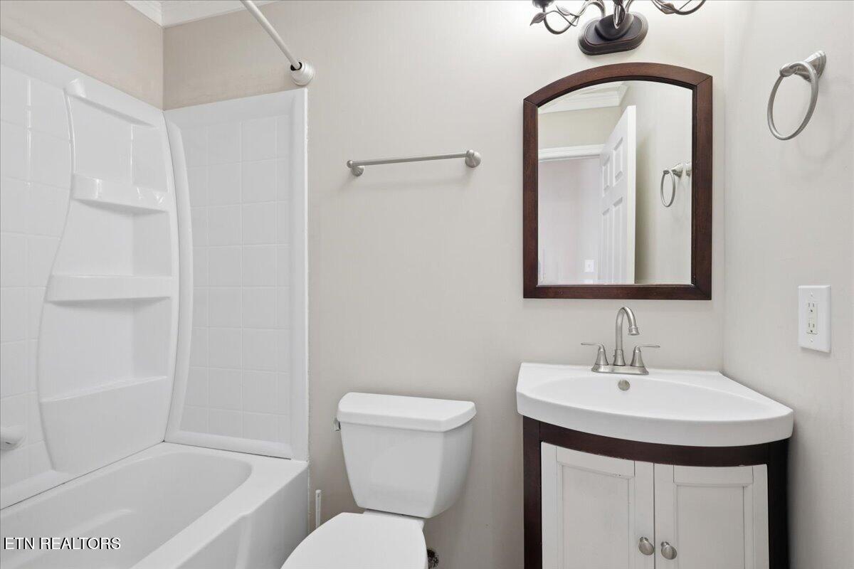 1401 Misty Ridge Drive Lenoir City TN 37772
