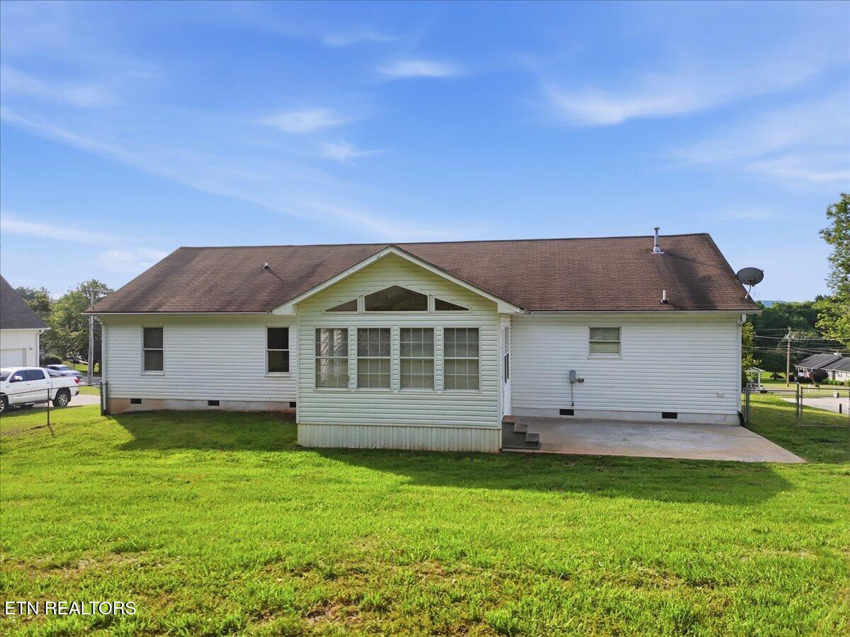 1401 Misty Ridge Drive Lenoir City TN 37772