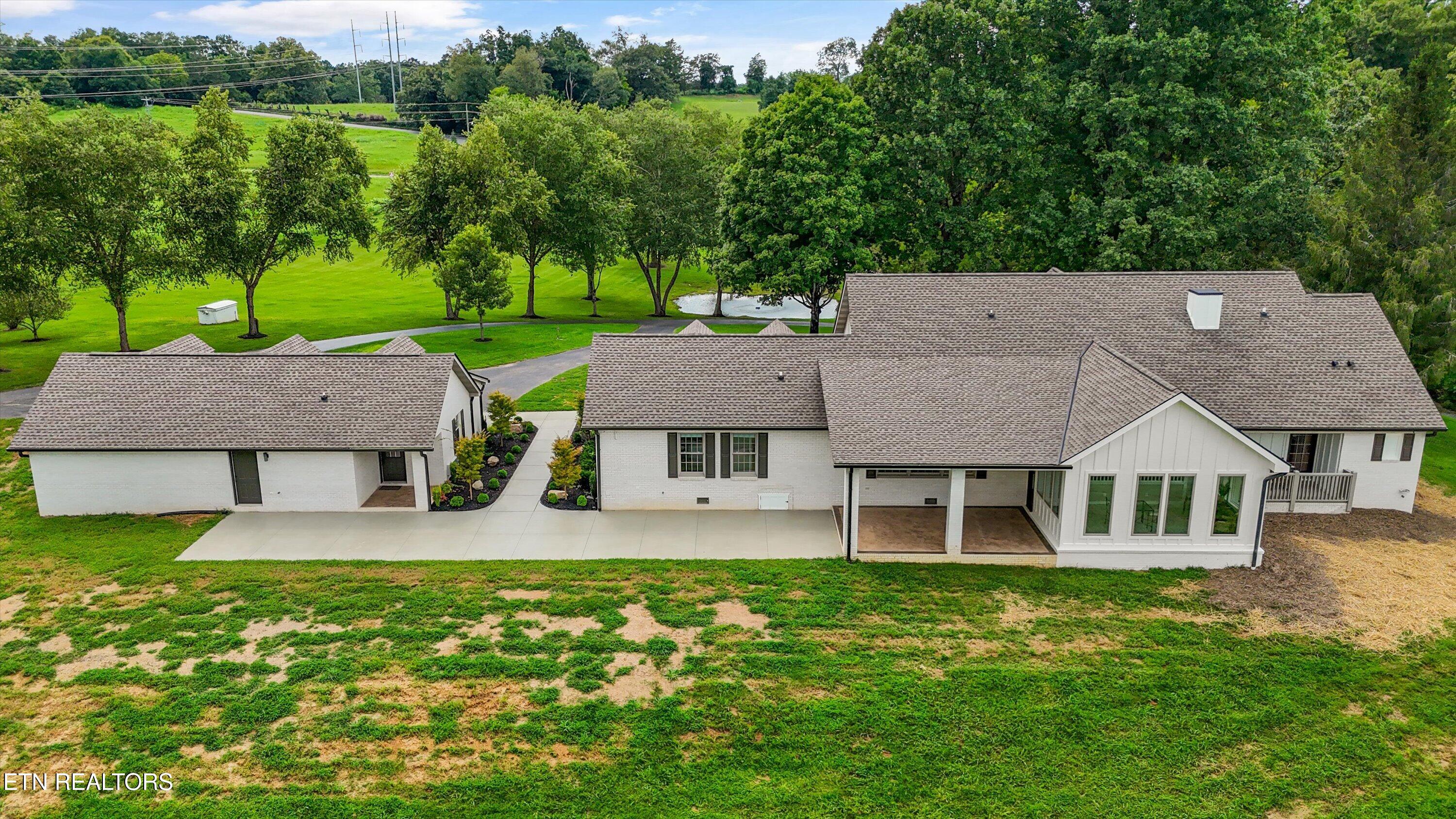 1418 Old Powder Springs Way Sevierville TN 37876