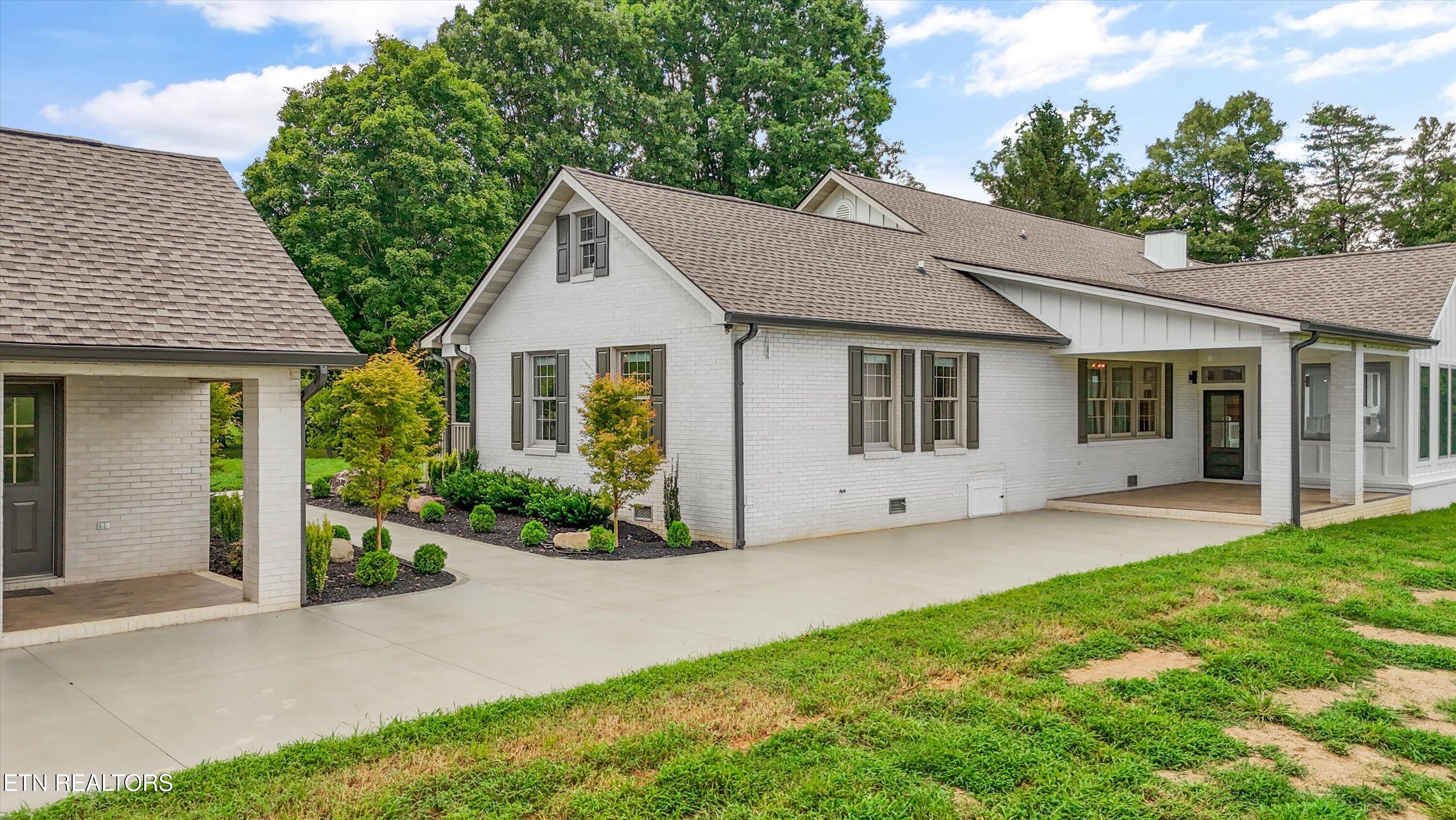 1418 Old Powder Springs Way Sevierville TN 37876
