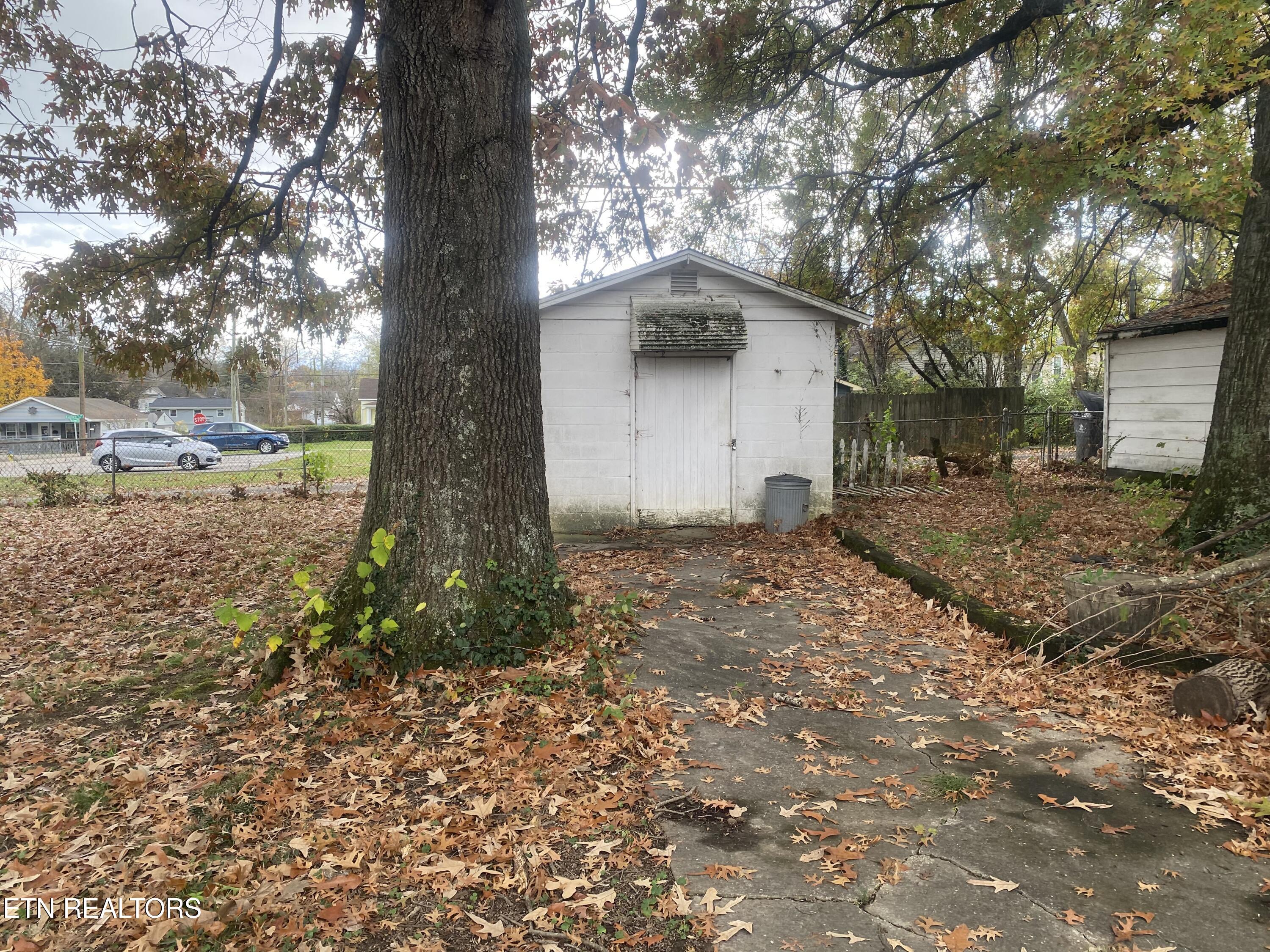 622 Atlantic Avenue Knoxville TN 37917