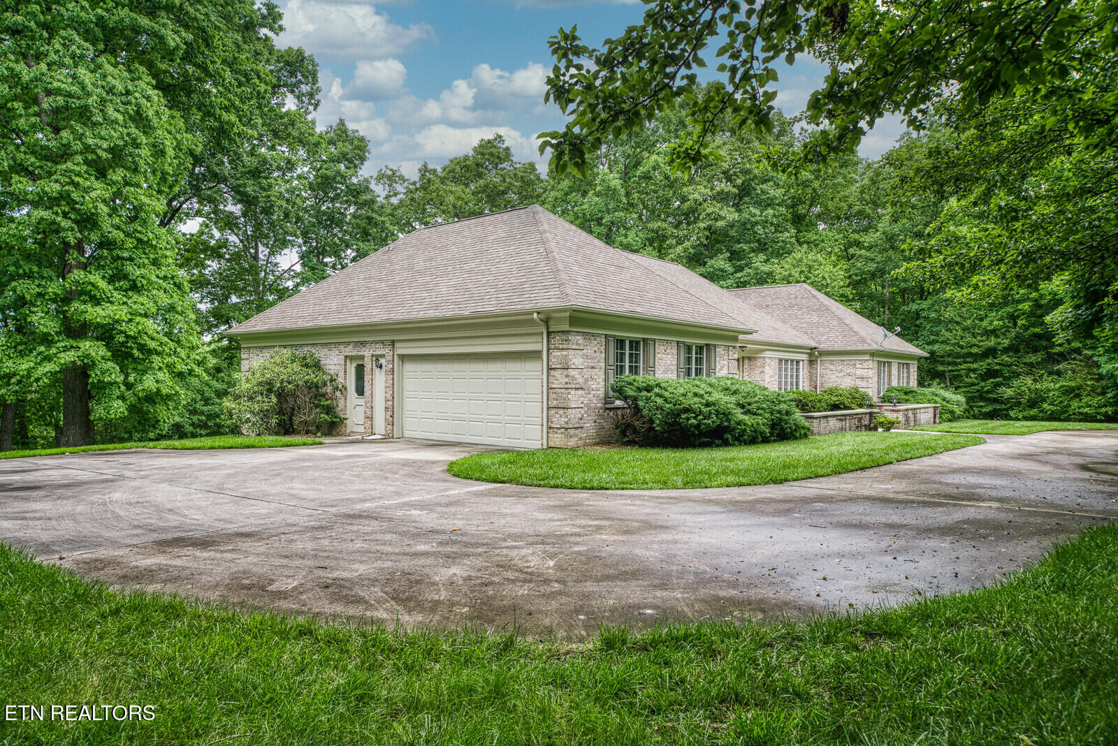 60 Bluff Road Crossville TN 38555