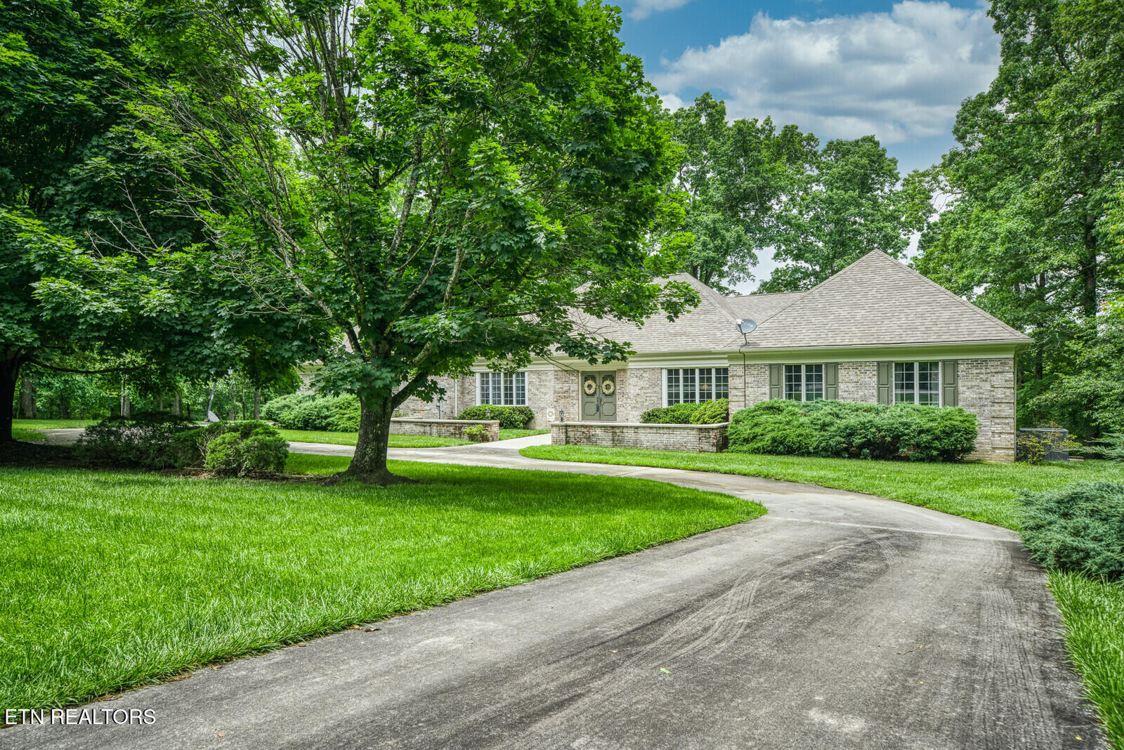60 Bluff Road Crossville TN 38555