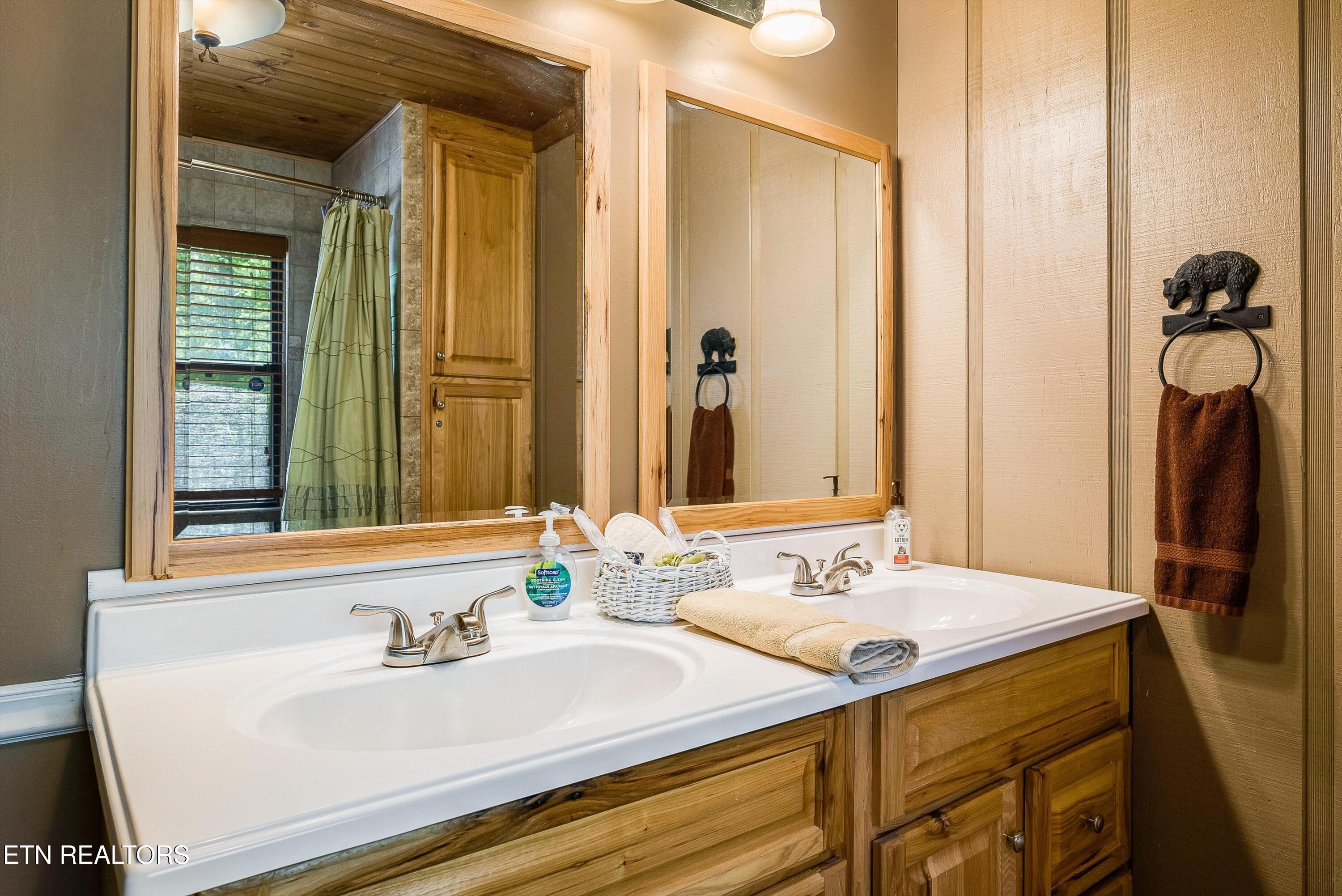 3456 Bear Mountain Lane Sevierville TN 37876