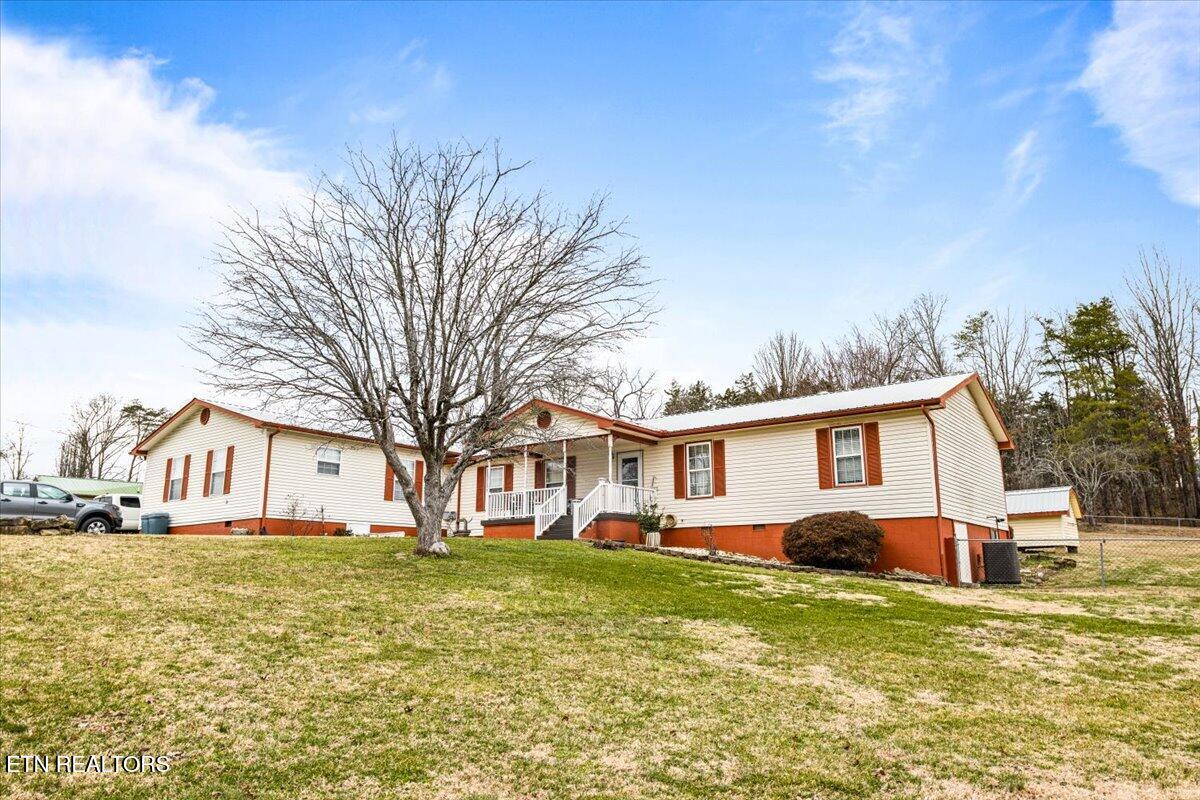 318 Springfield Drive Lafollette TN 37766