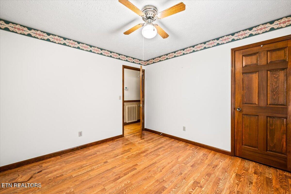 318 Springfield Drive Lafollette TN 37766