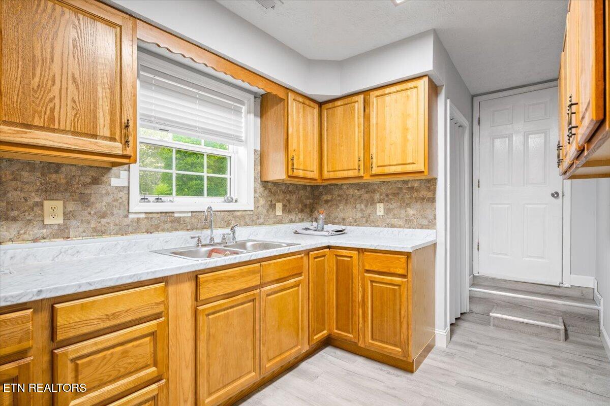 318 Springfield Drive Lafollette TN 37766