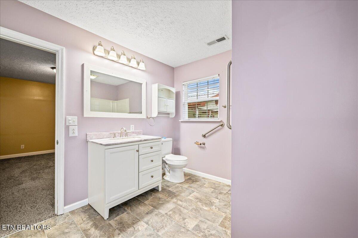 318 Springfield Drive Lafollette TN 37766