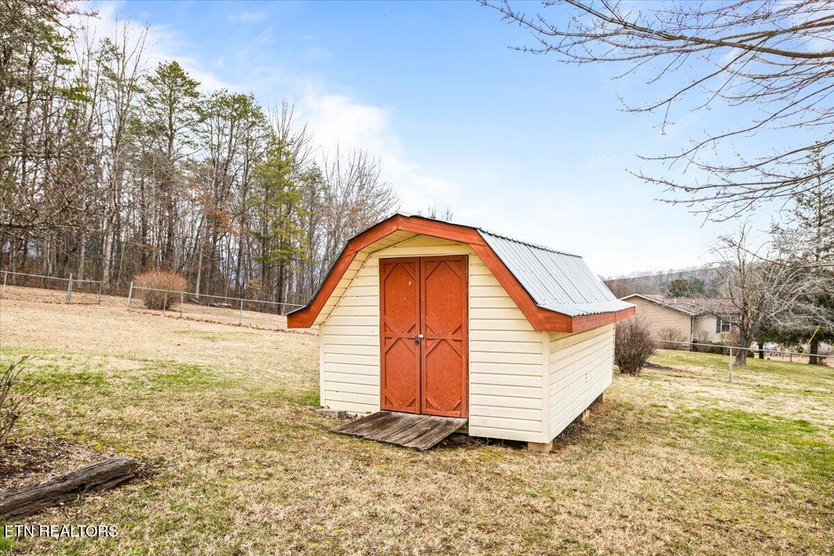 318 Springfield Drive Lafollette TN 37766