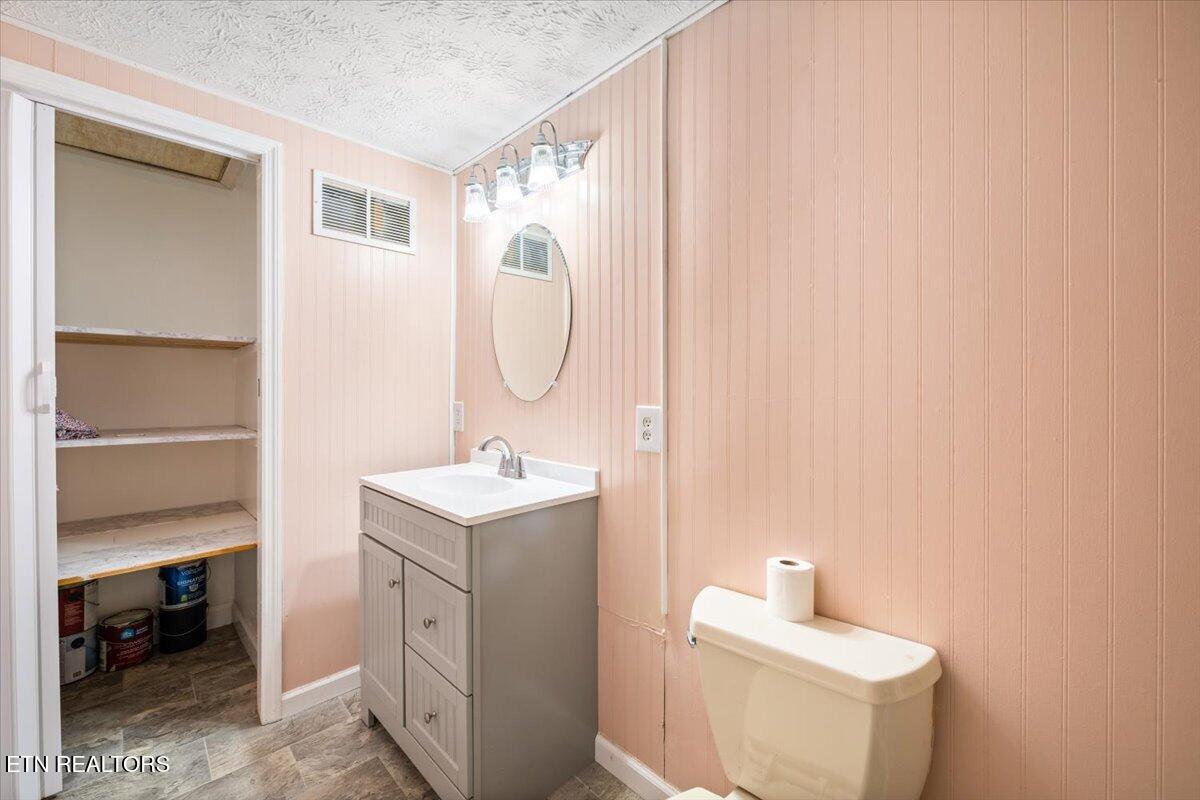 318 Springfield Drive Lafollette TN 37766