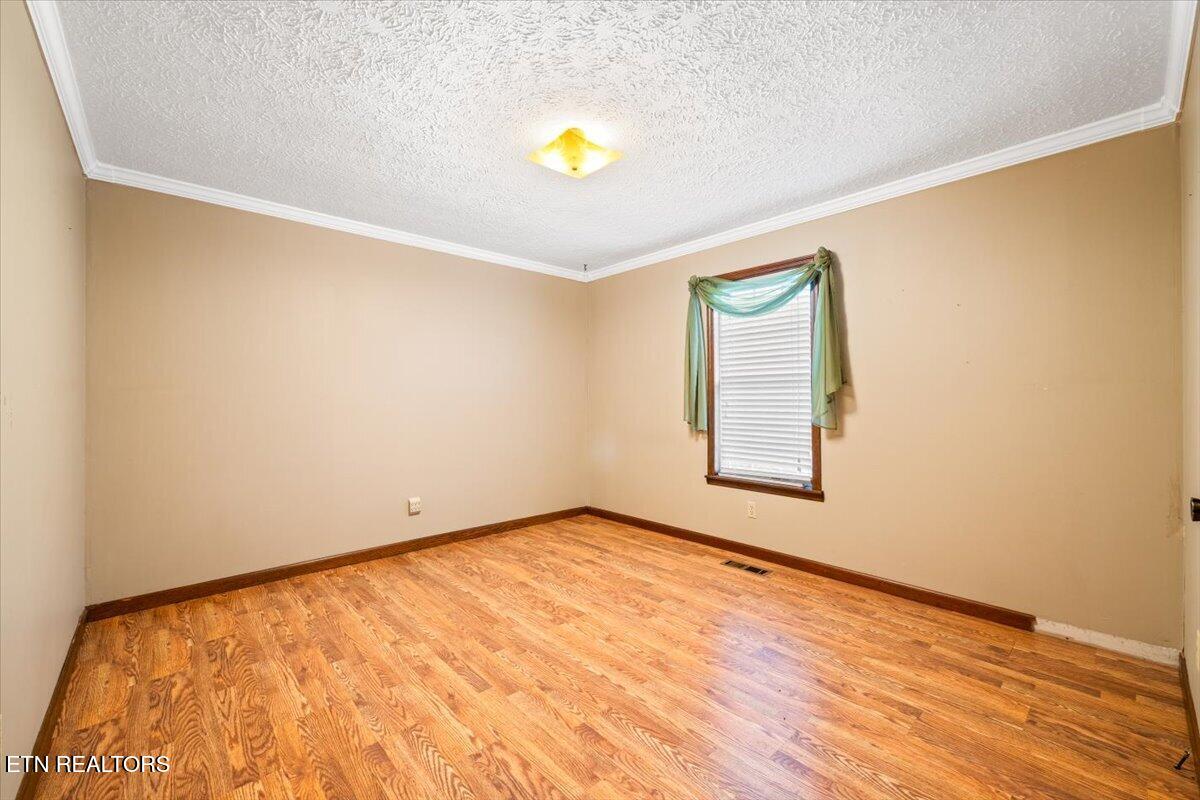 318 Springfield Drive Lafollette TN 37766