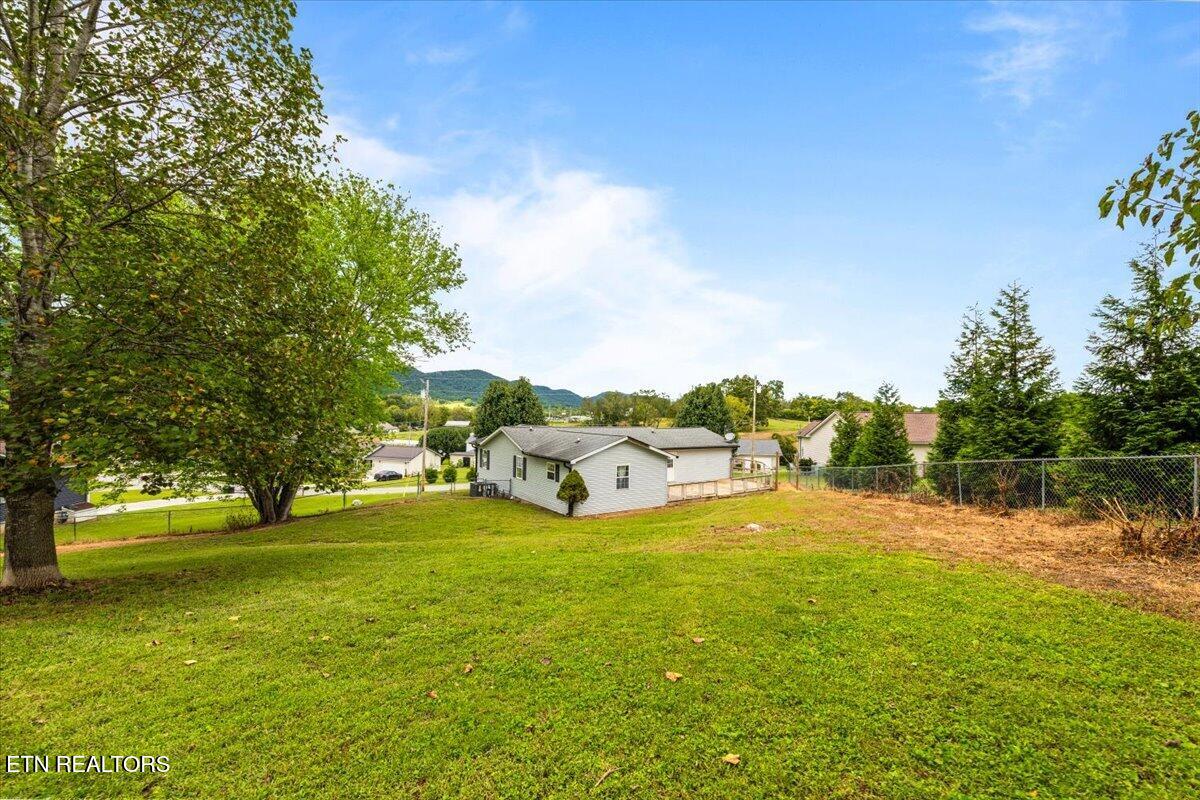 170 S Burress Lane Jacksboro TN 37757