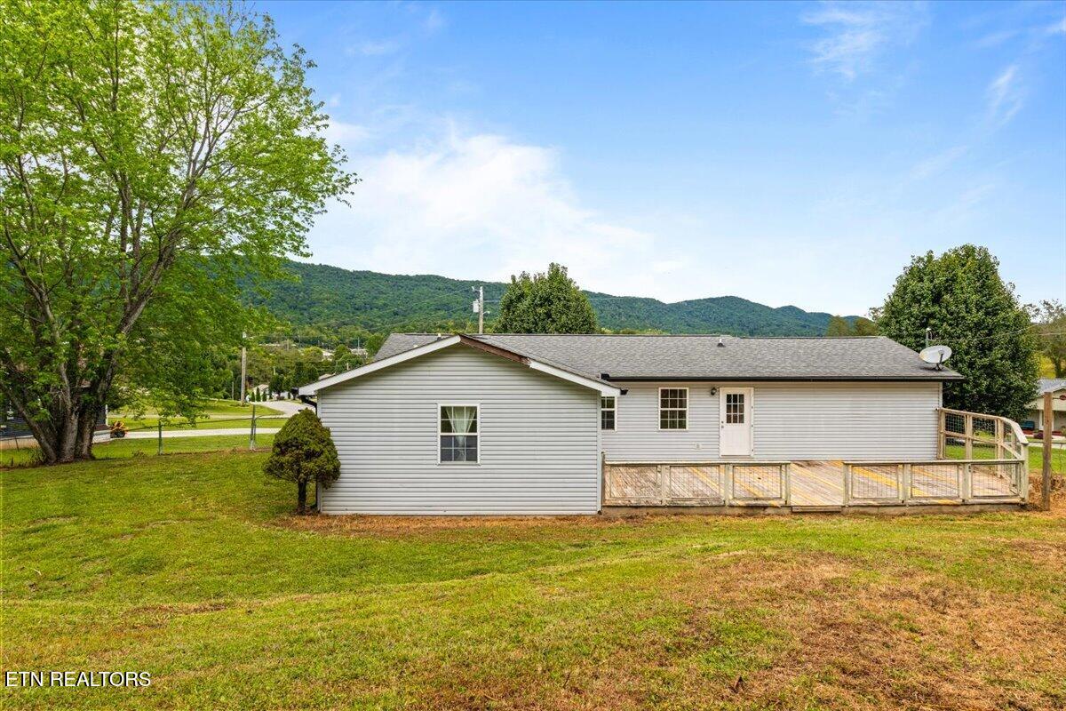 170 S Burress Lane Jacksboro TN 37757