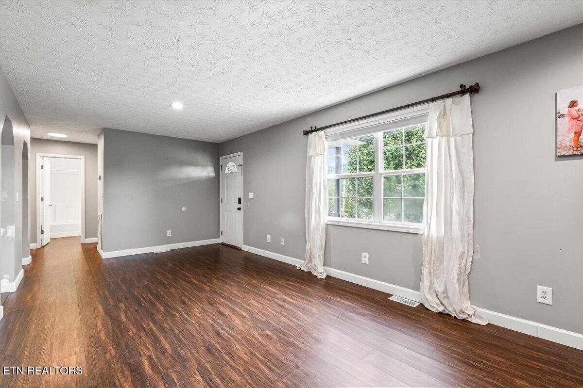 170 S Burress Lane Jacksboro TN 37757