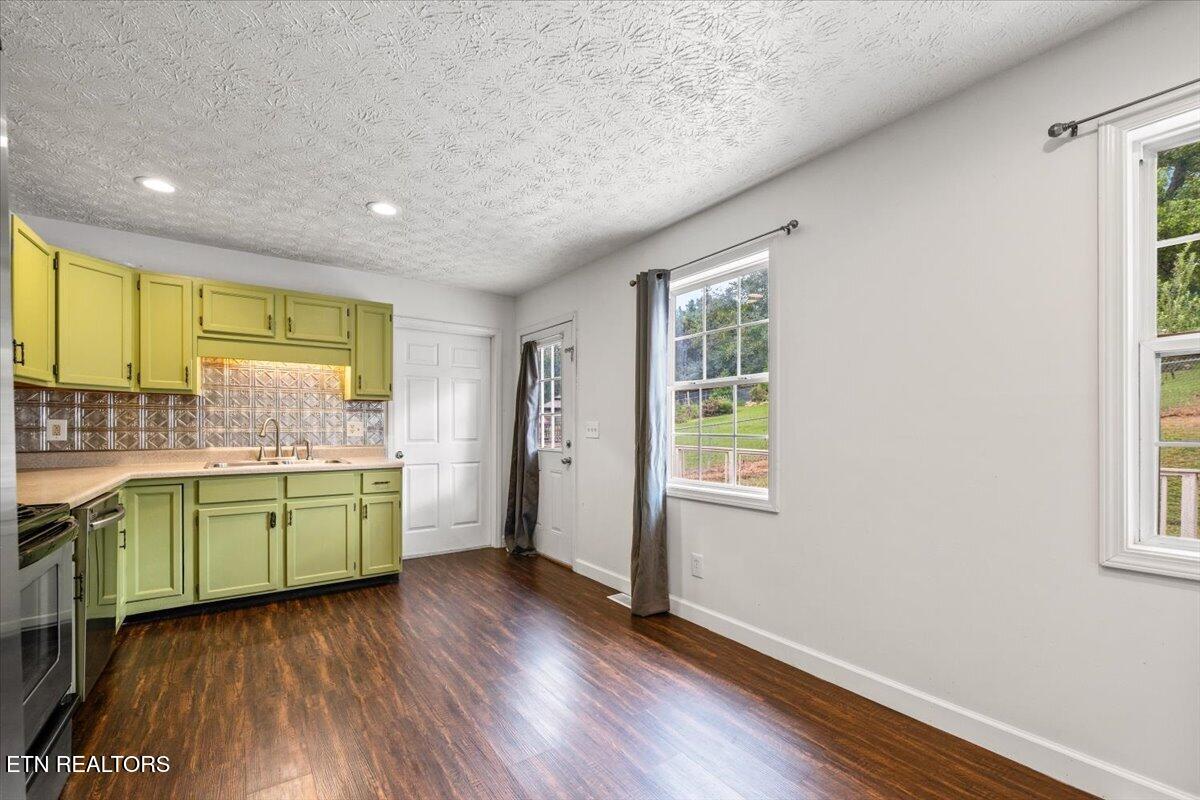 170 S Burress Lane Jacksboro TN 37757