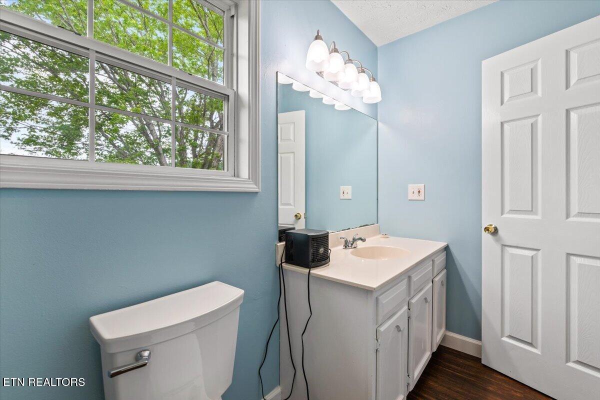 170 S Burress Lane Jacksboro TN 37757
