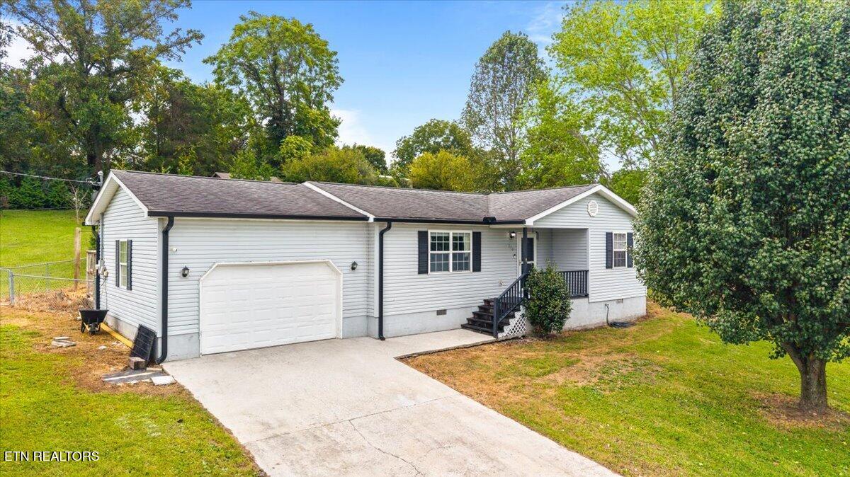 170 S Burress Lane Jacksboro TN 37757