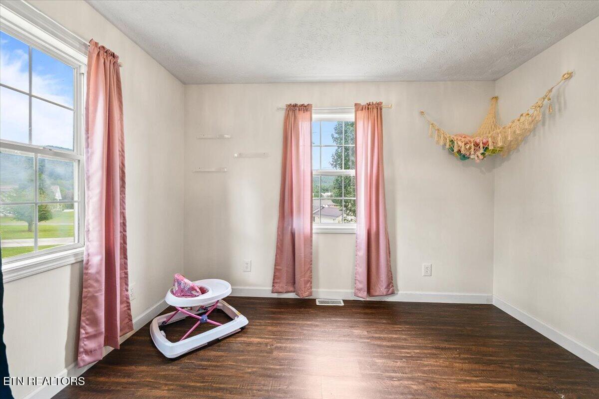 170 S Burress Lane Jacksboro TN 37757
