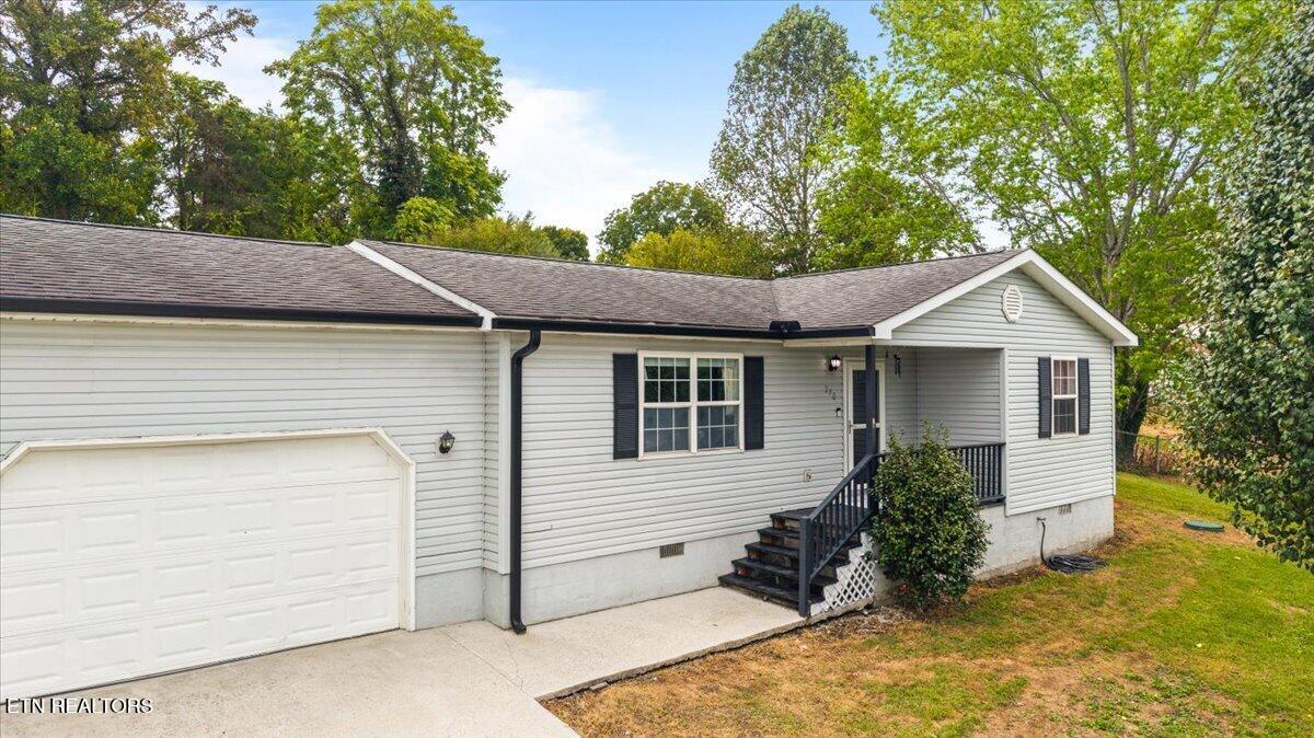 170 S Burress Lane Jacksboro TN 37757