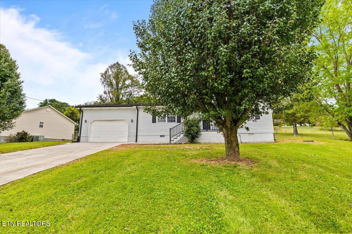 170 S Burress Lane Jacksboro TN 37757