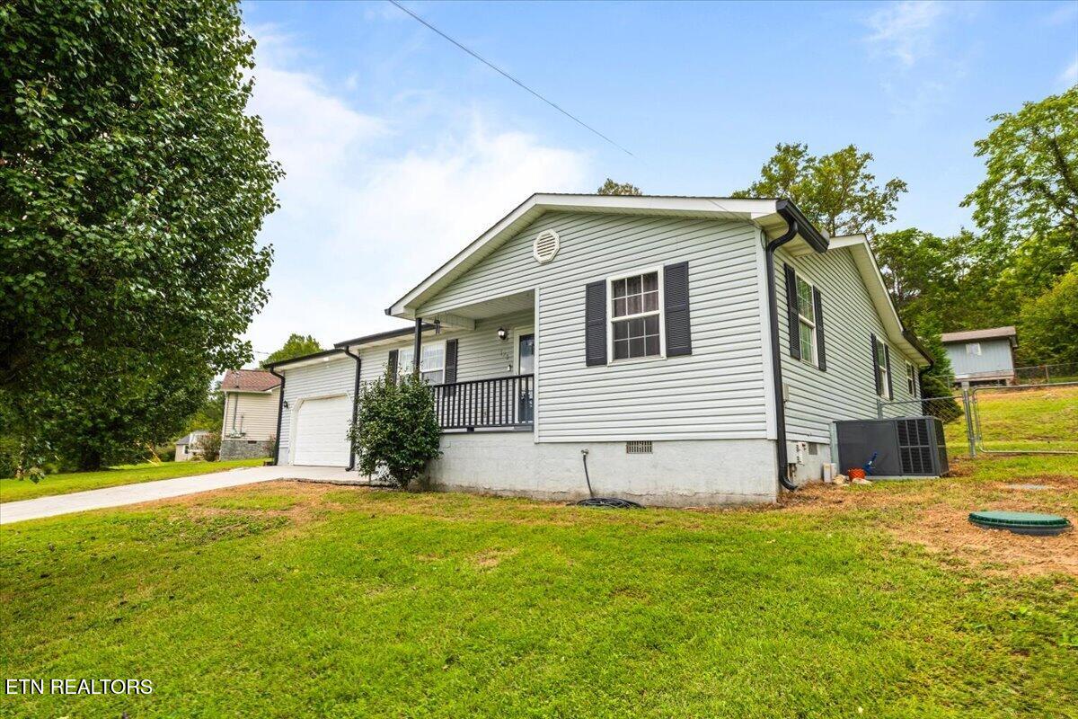 170 S Burress Lane Jacksboro TN 37757