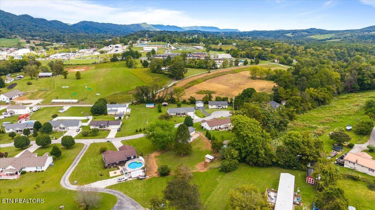 170 S Burress Lane Jacksboro TN 37757